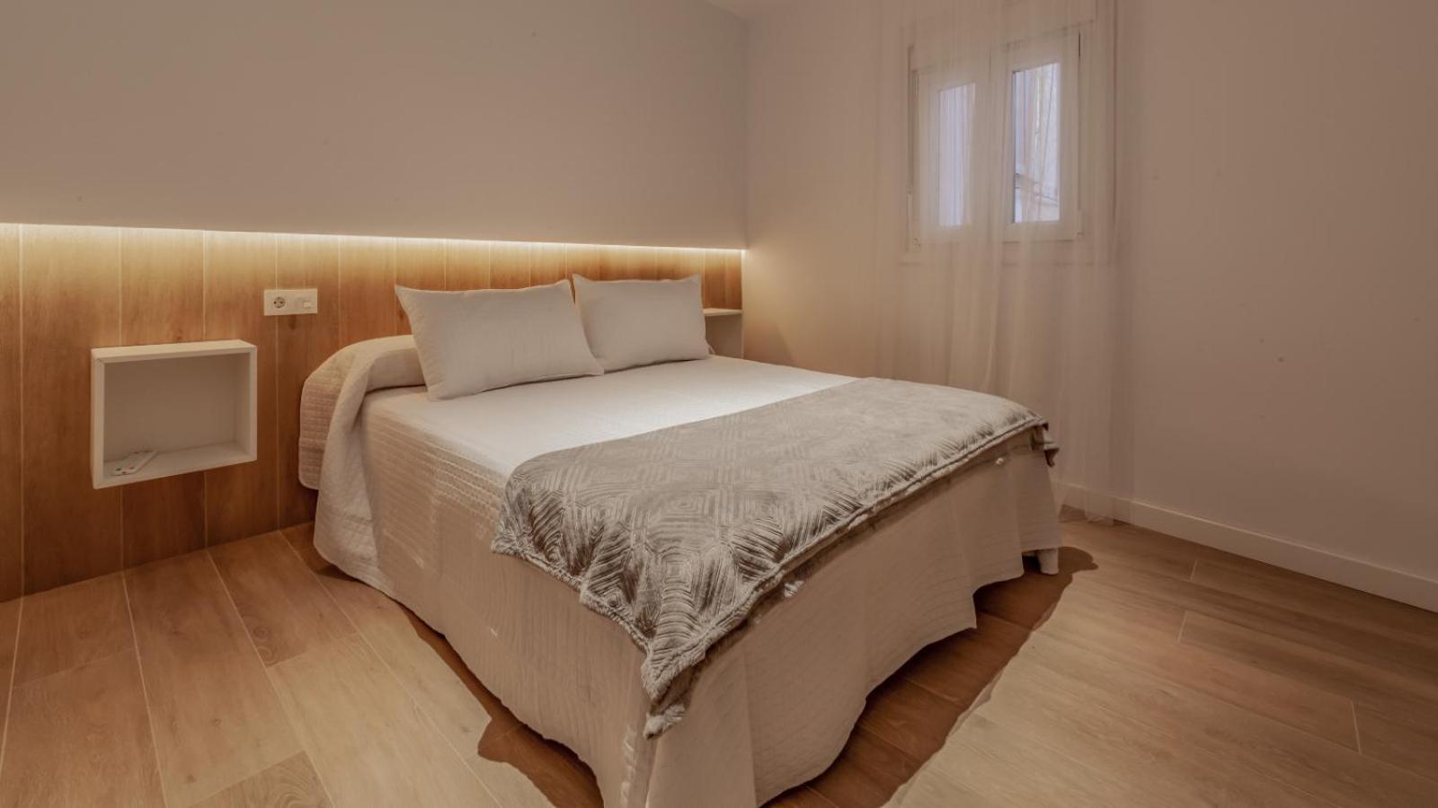 One-Bedroom Apartment - Photo 4