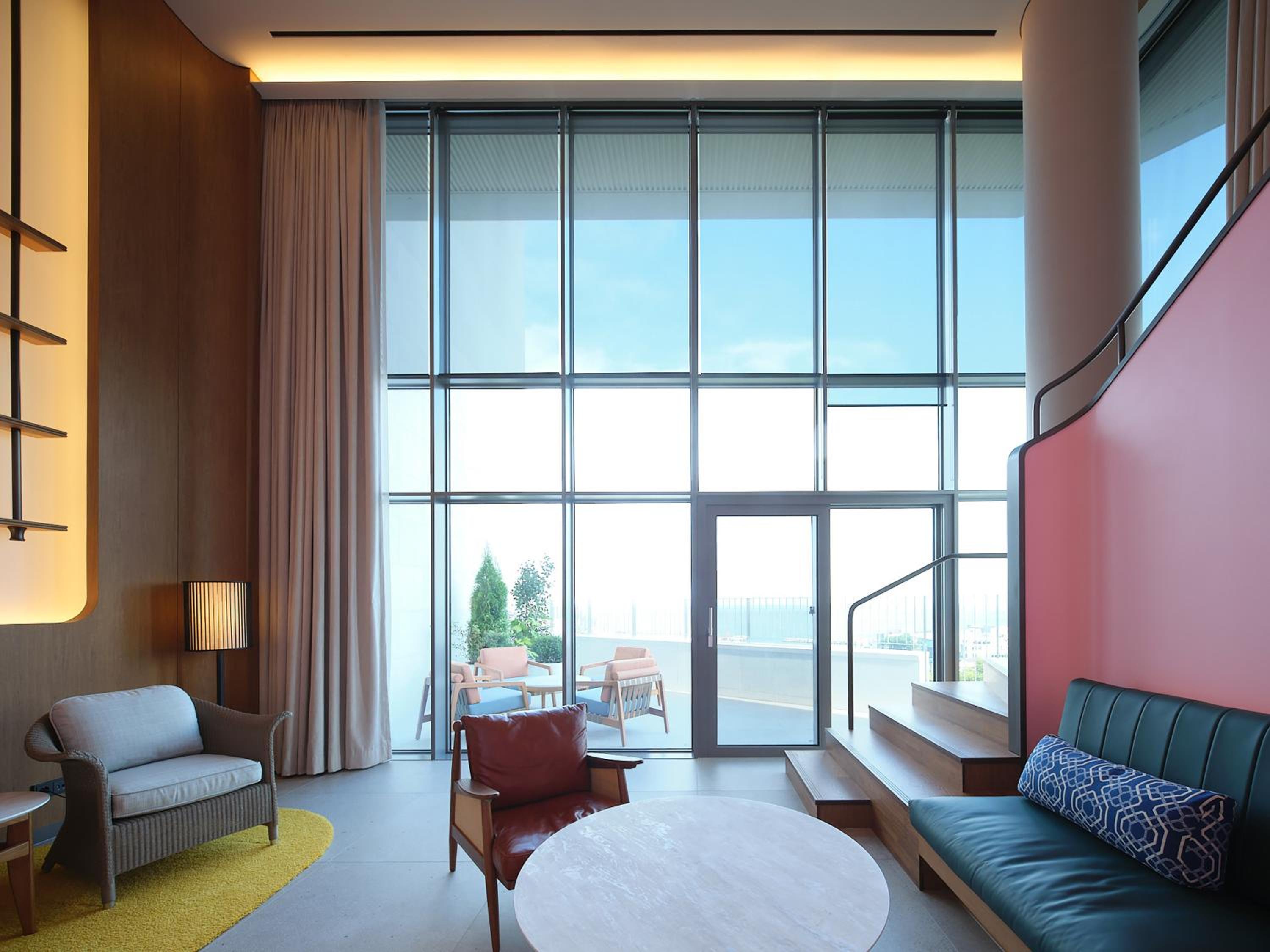 Special Offer - Cabin B Terrace Ocean Village View With Breakfast For 2 + Additional Free Breakfast For 1 (Total 3 Persons) - Photo 2