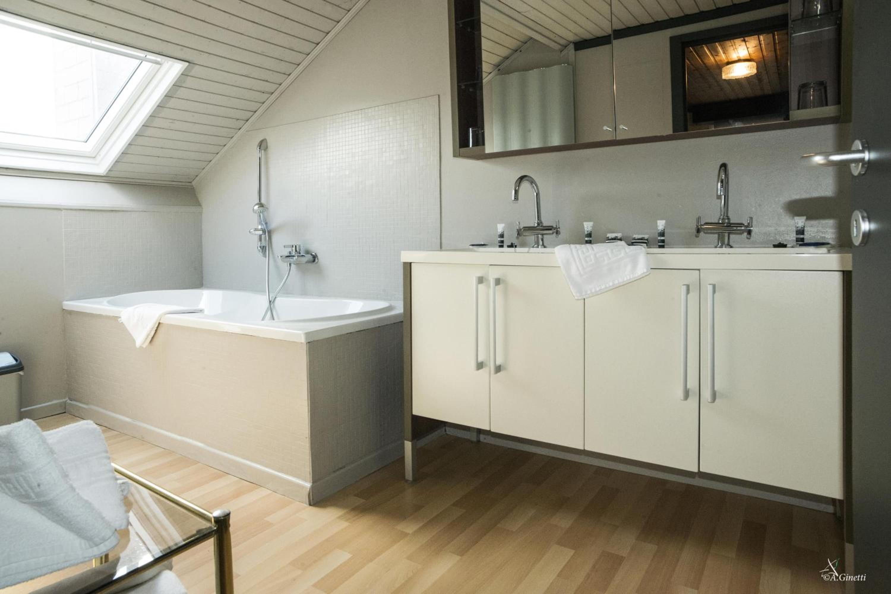 Superior Double Room photo 3