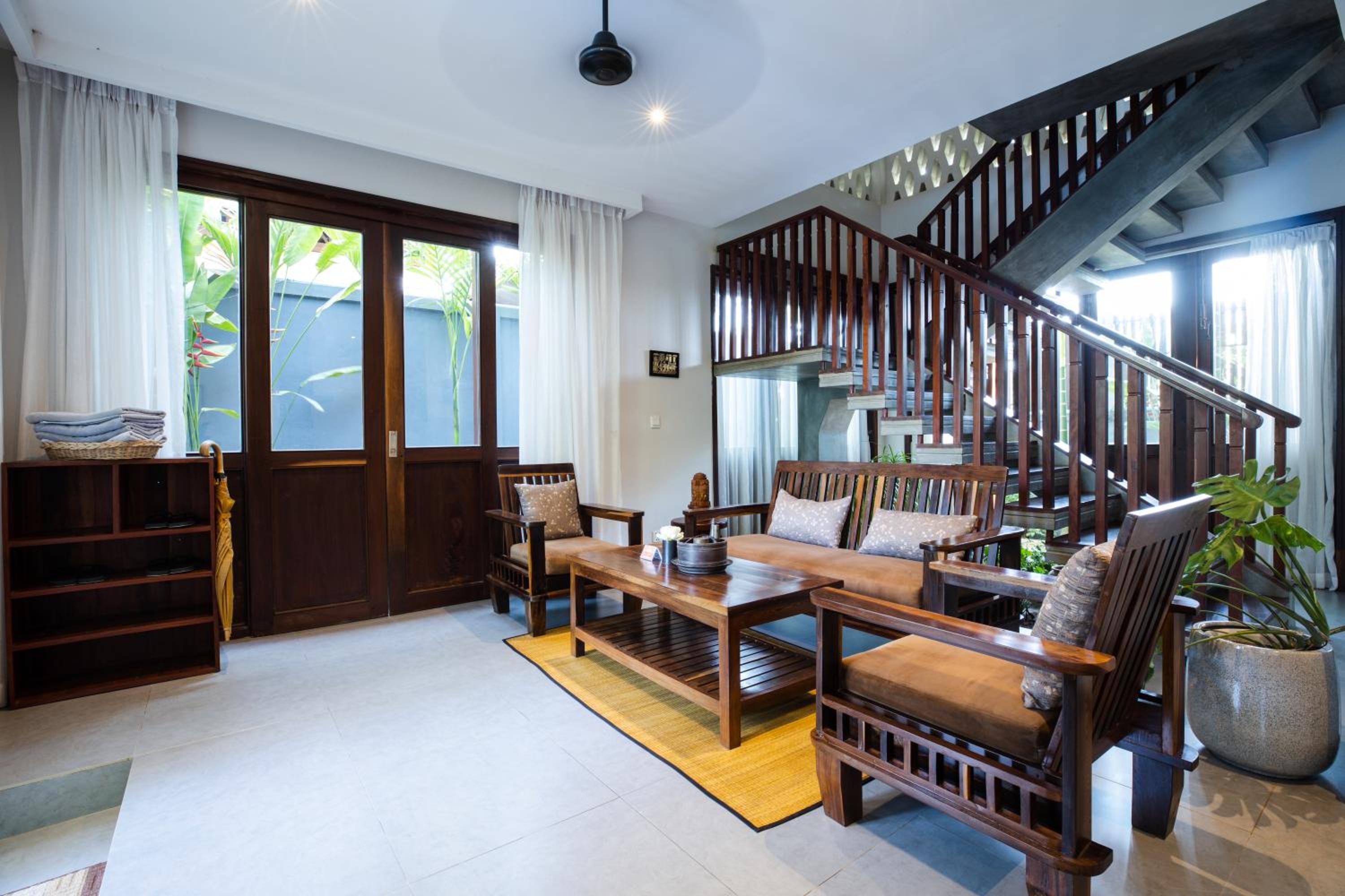Cozy and Spacious 2 Bedrooms Villa With Pool View - Photo 3