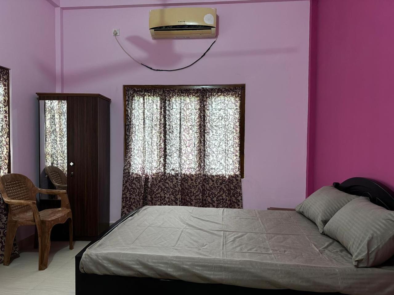 Double Room With Private Bathroom photo 3