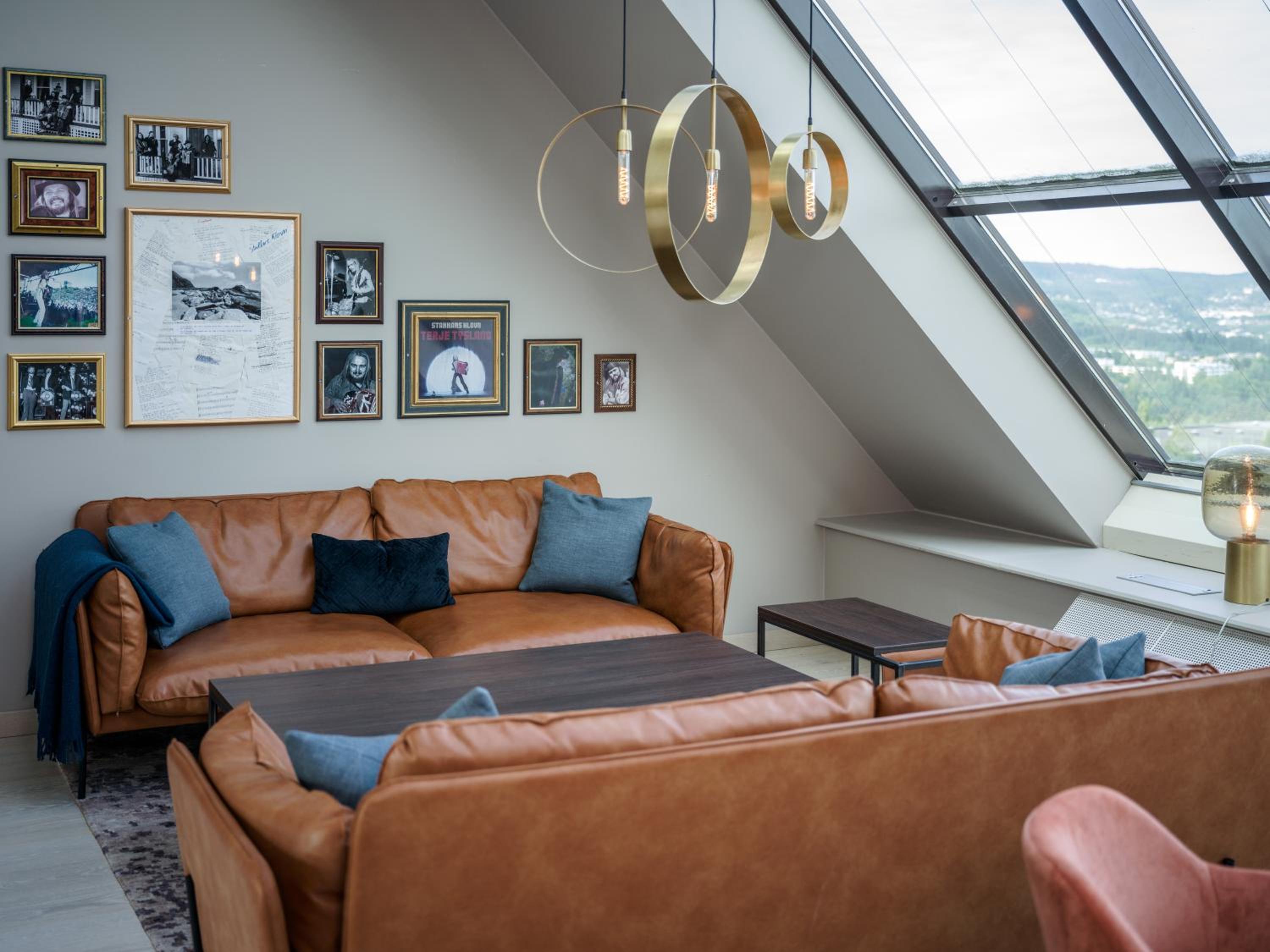 Suite - Photo 3