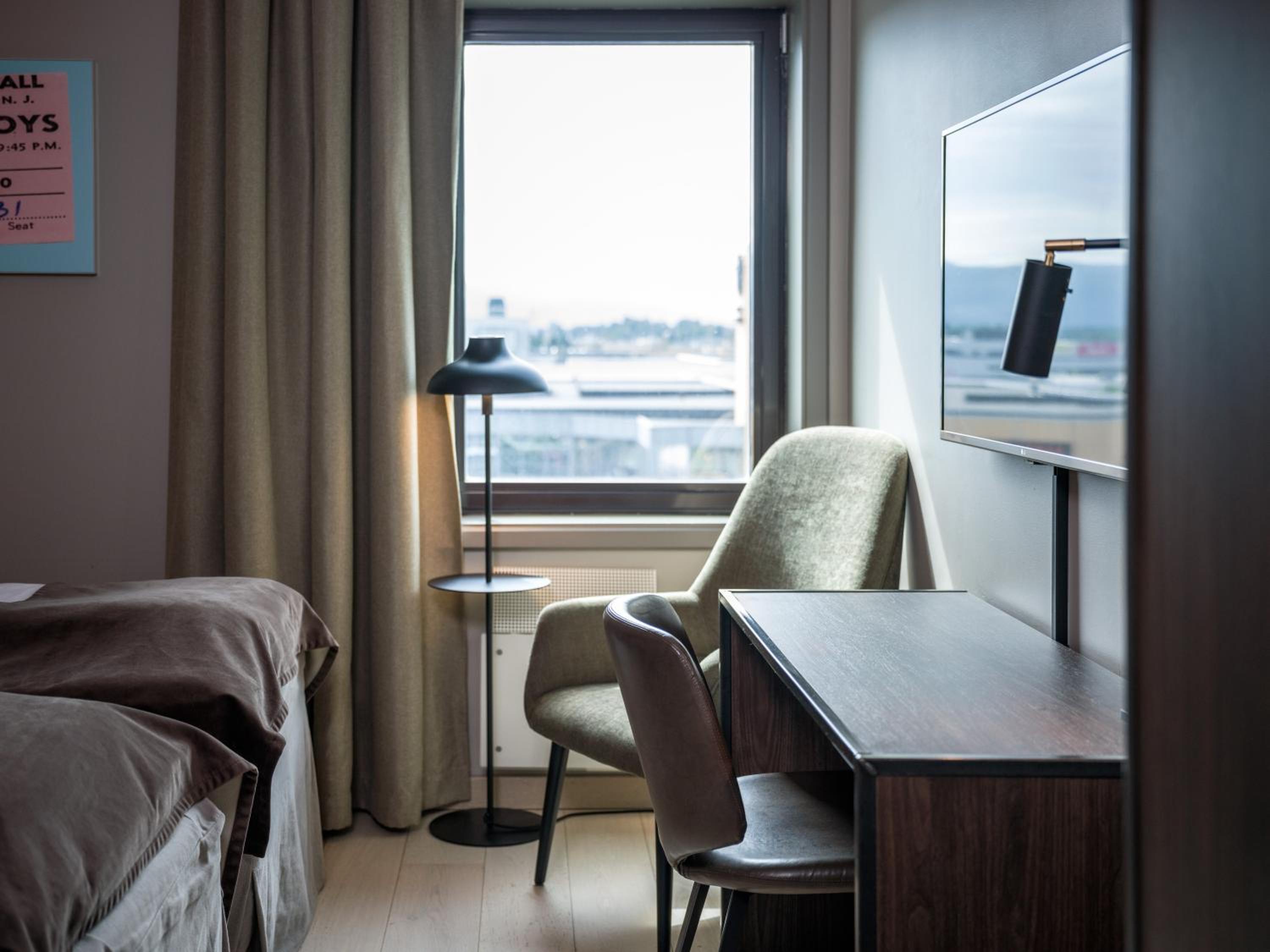 Twin Room - Photo 10