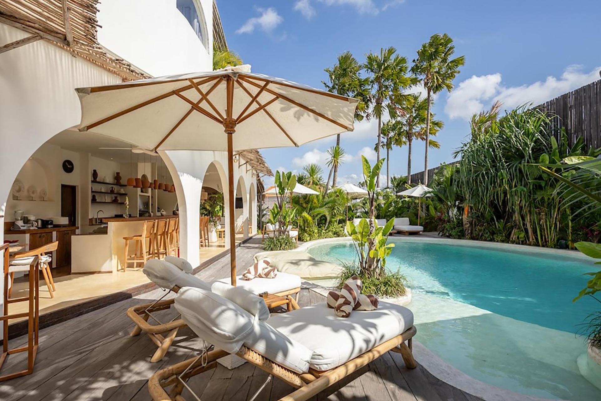Villa with Private Pool photo 3