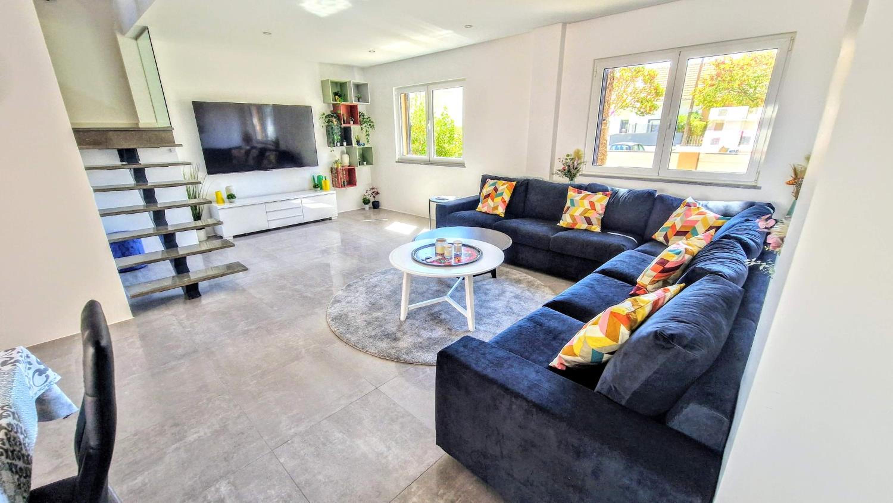 Villa photo 1