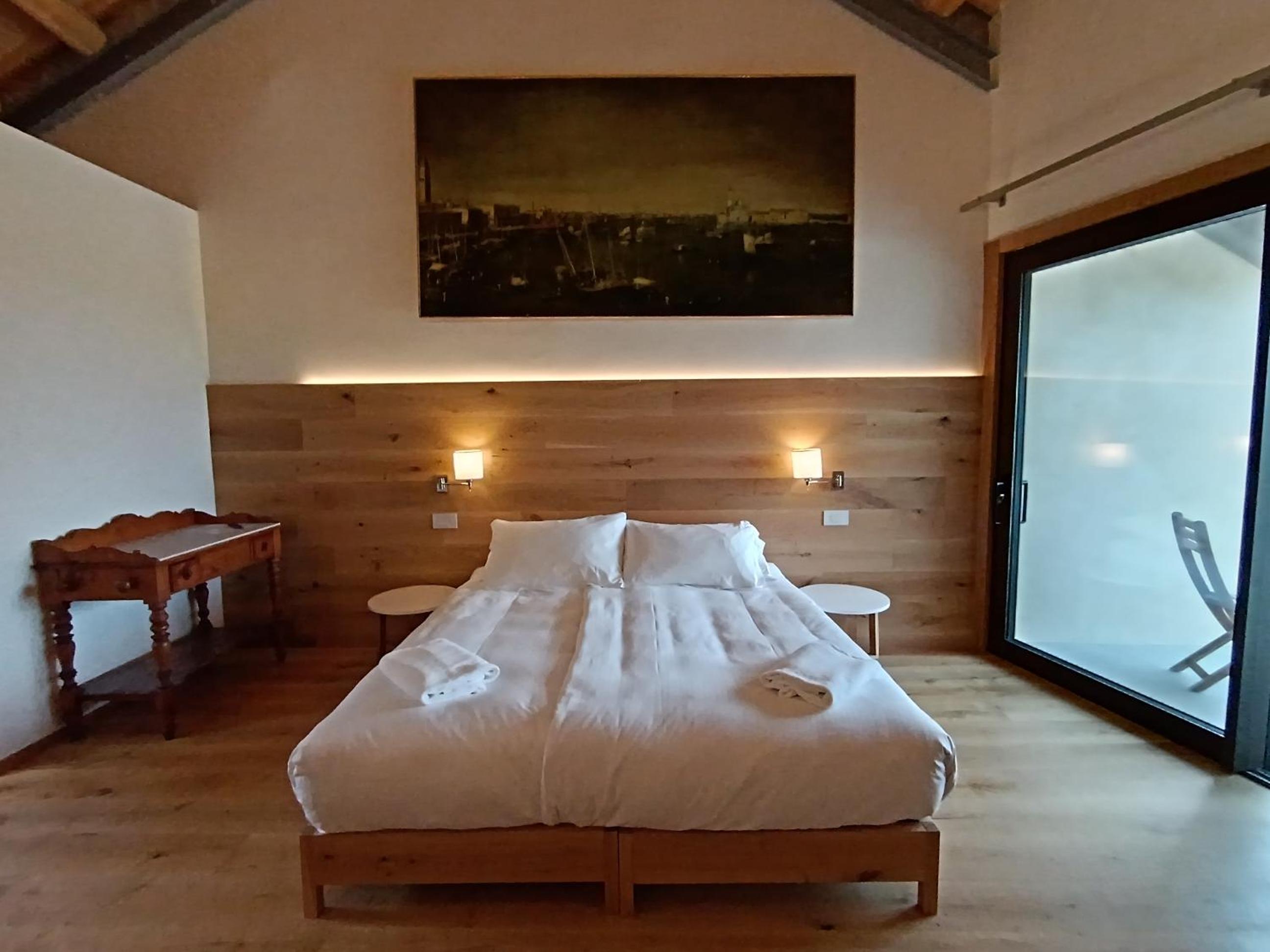 Superior Double or Twin Room with Terrace photo 2