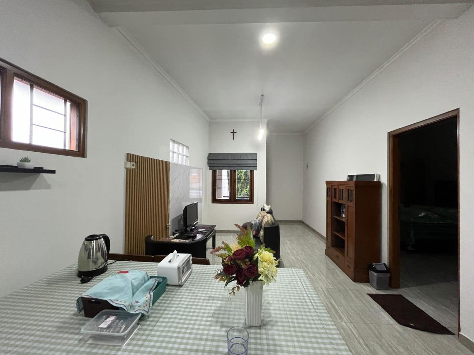 Deluxe Double Room (2 Adults + 1 Child) photo 1
