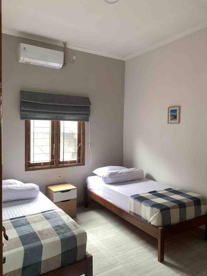 Small Twin Room photo 3