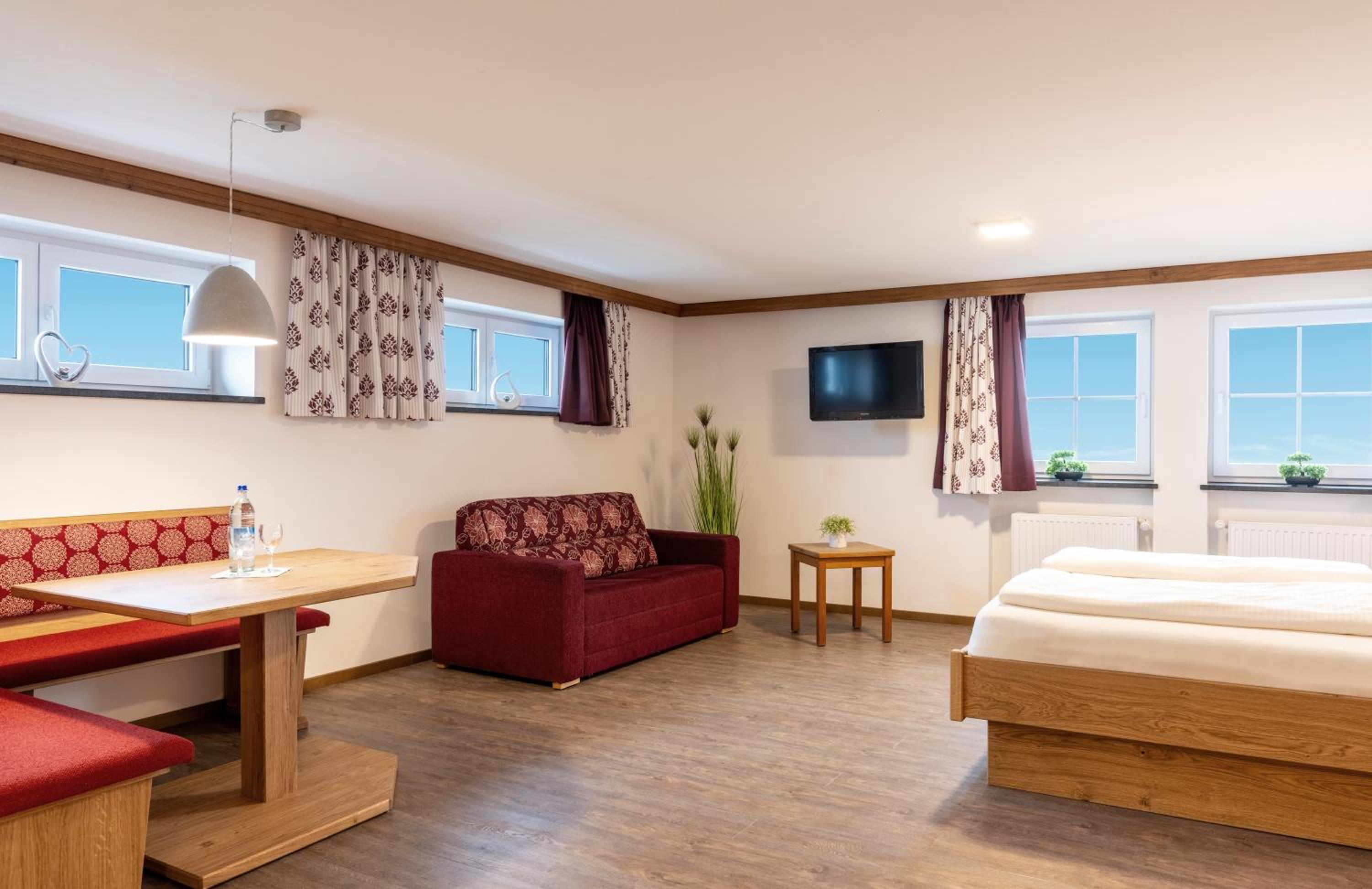 Deluxe Double Room photo 3