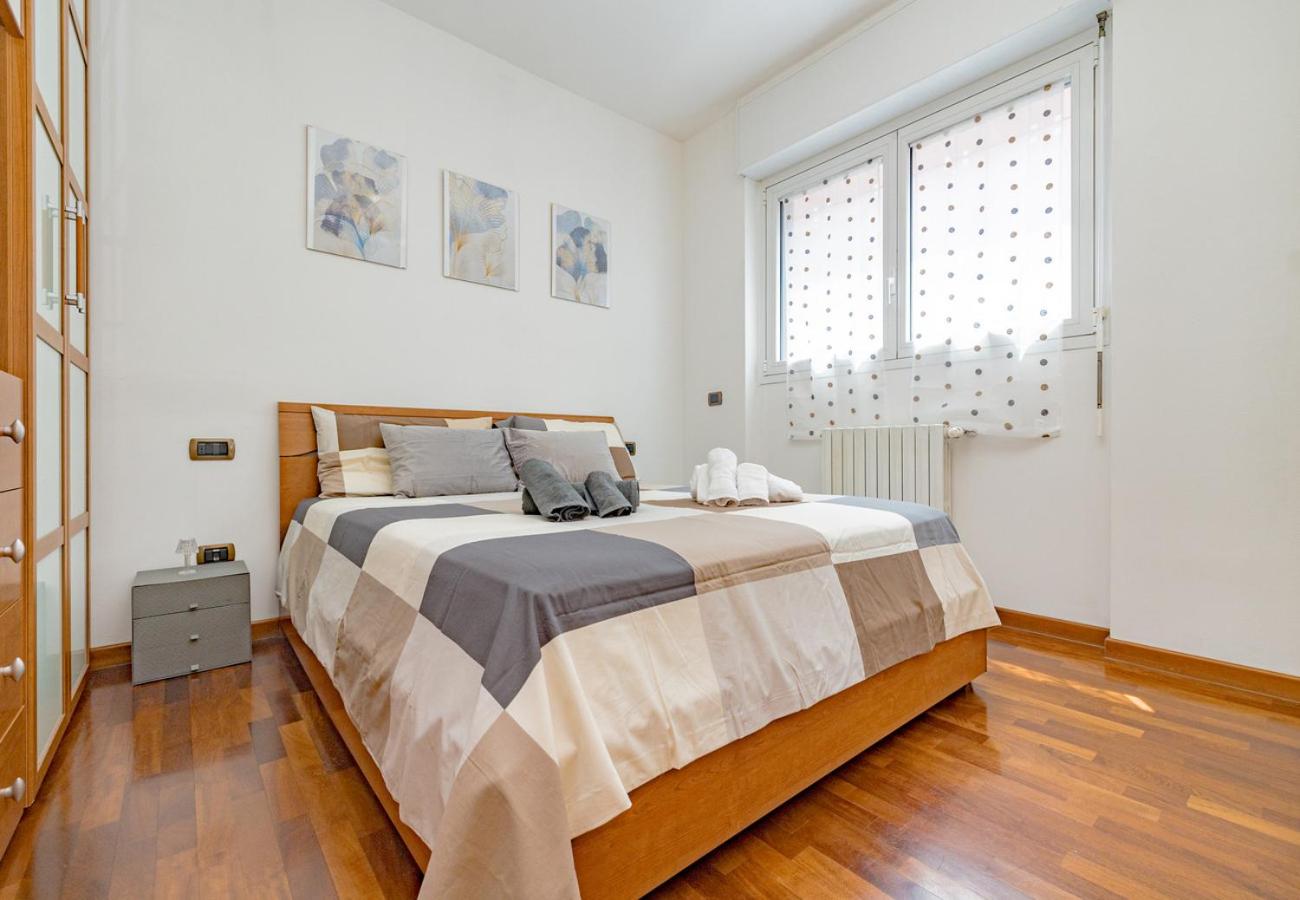 One-Bedroom Apartment with Terrace
