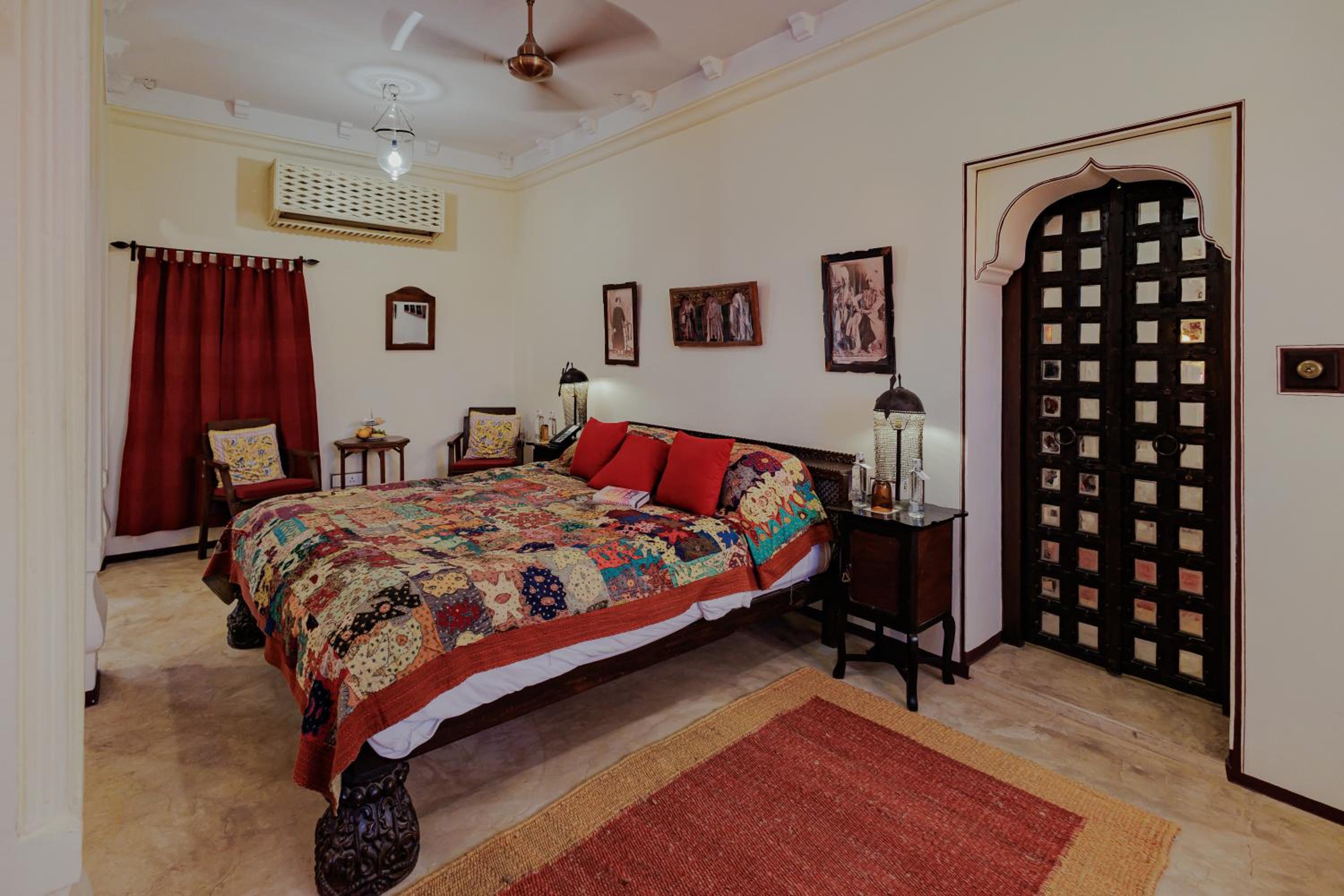 Suite: 20% off on Food & Beverage services, Complimentary village walk