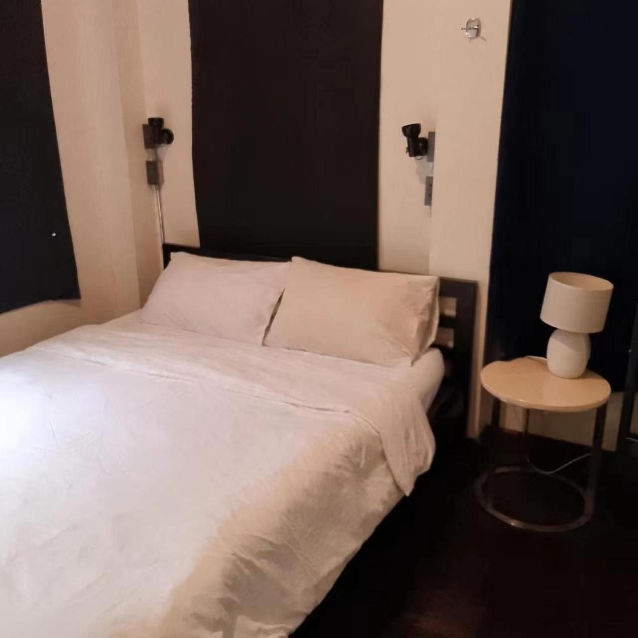 Double Room with Shared Bathroom photo 1