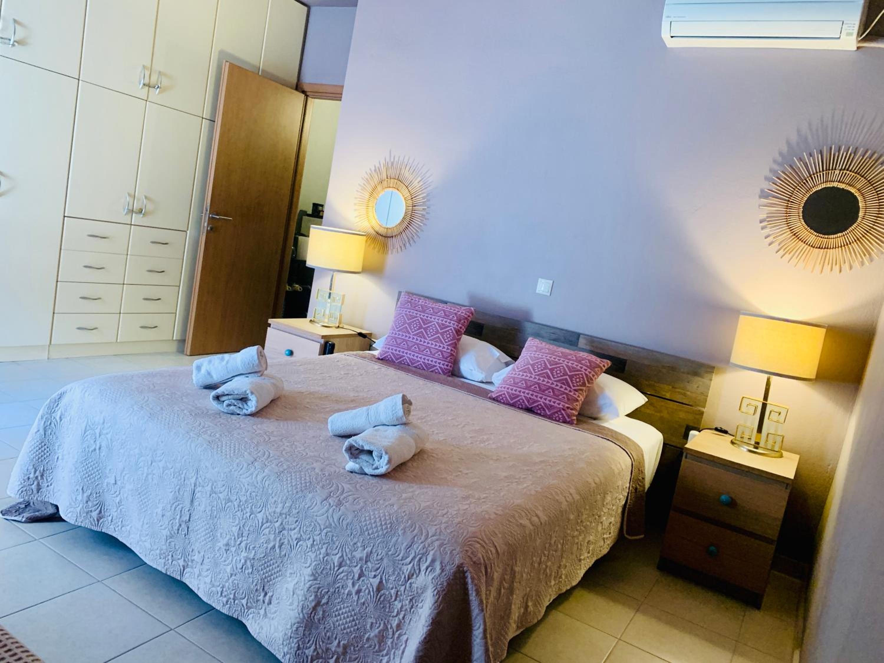Deluxe Junior Suite - Photo 13