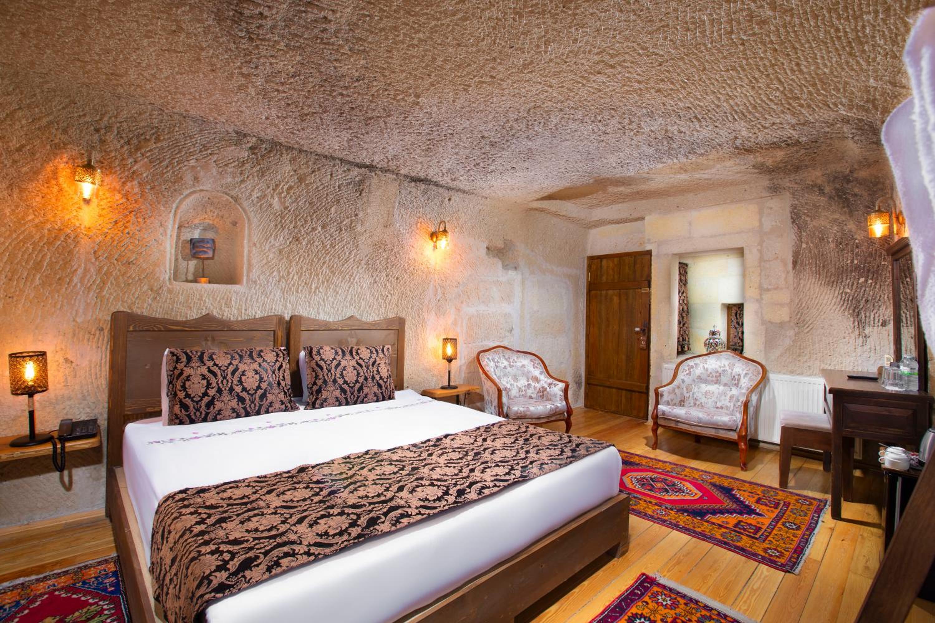 Standard Double Room - Photo 5