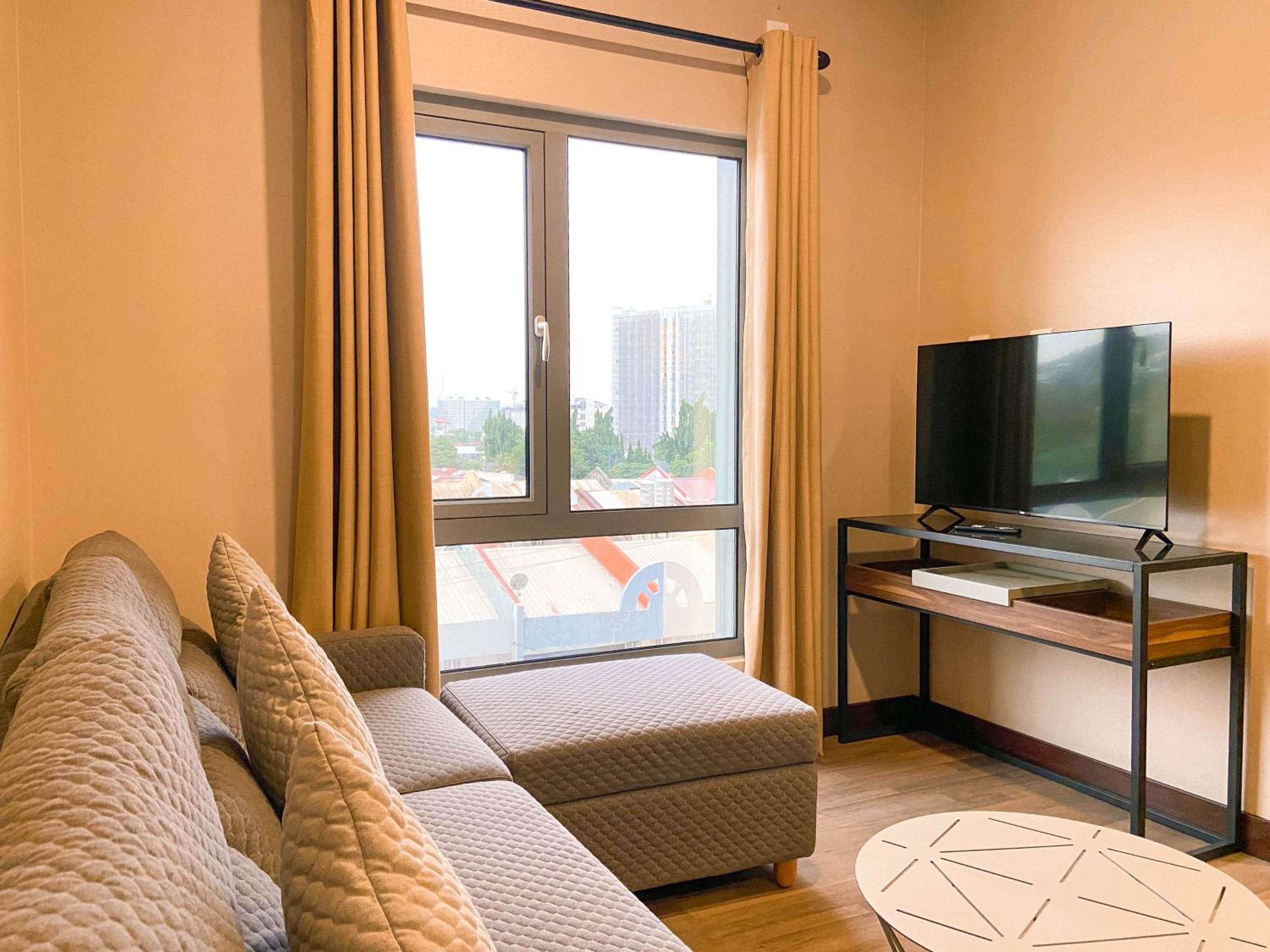 One-Bedroom Deluxe Apartment