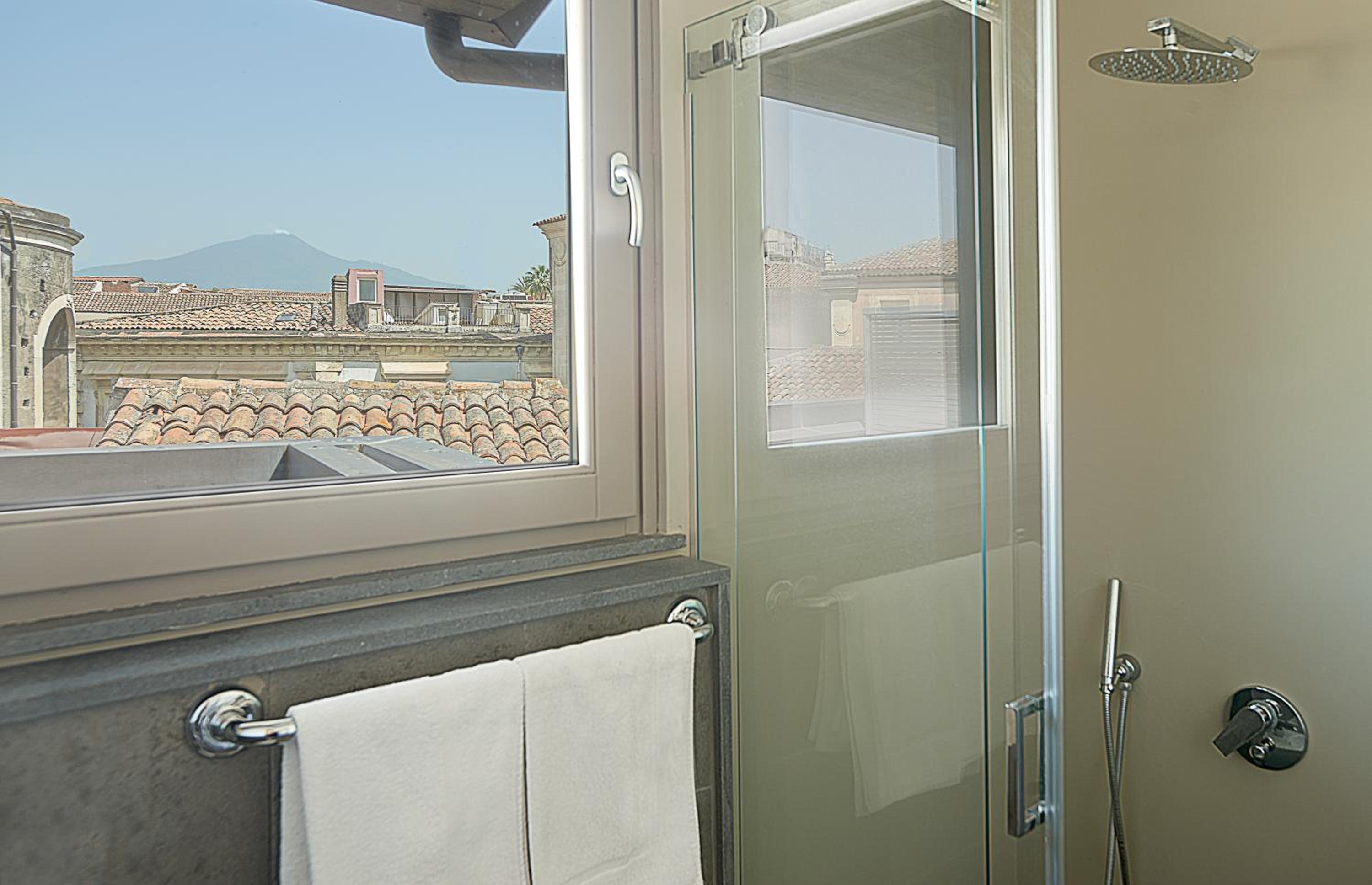 Two-Bedroom Apartment - Photo 8