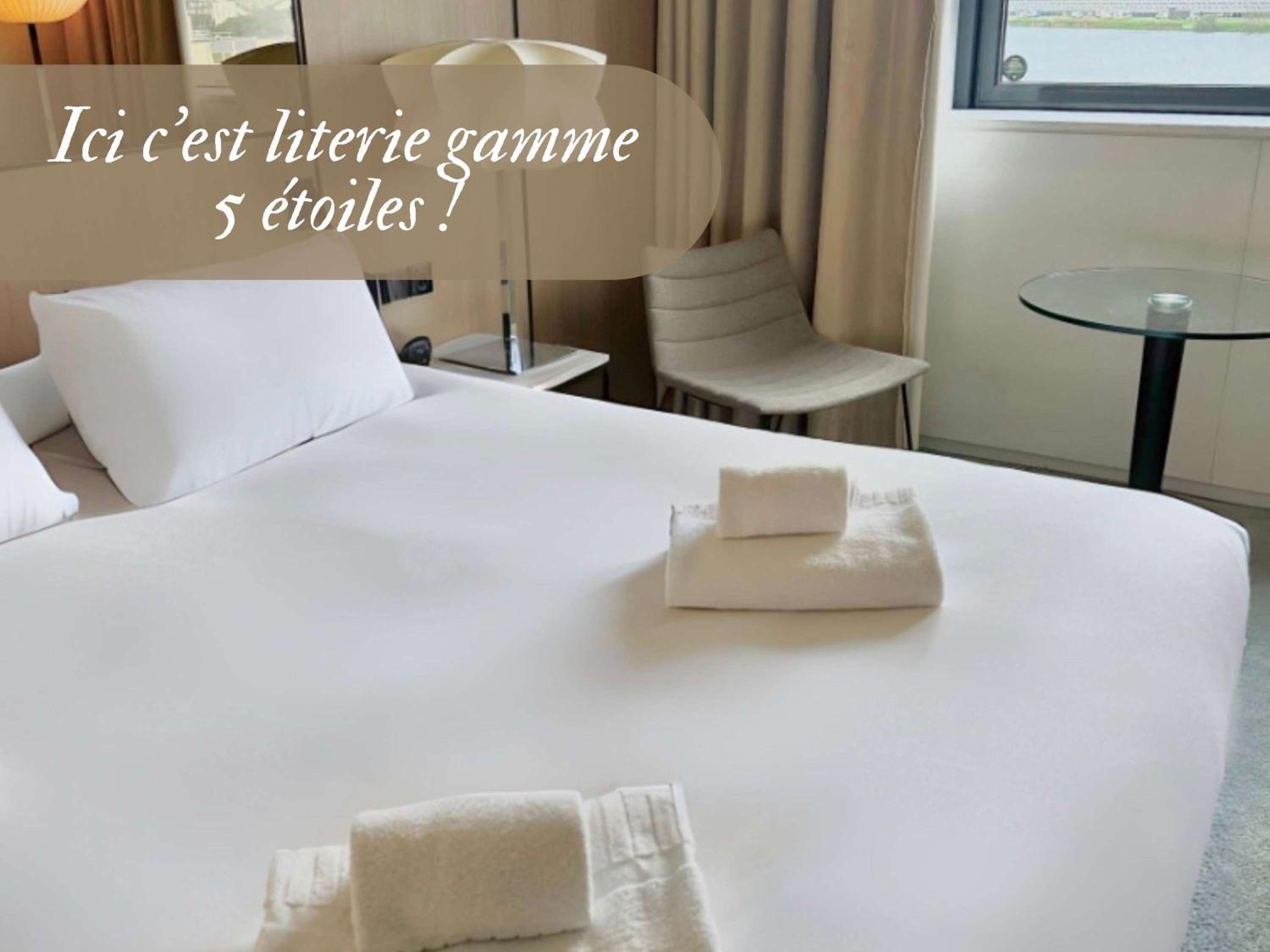 Deluxe Double Room with Lake View - Photo 1