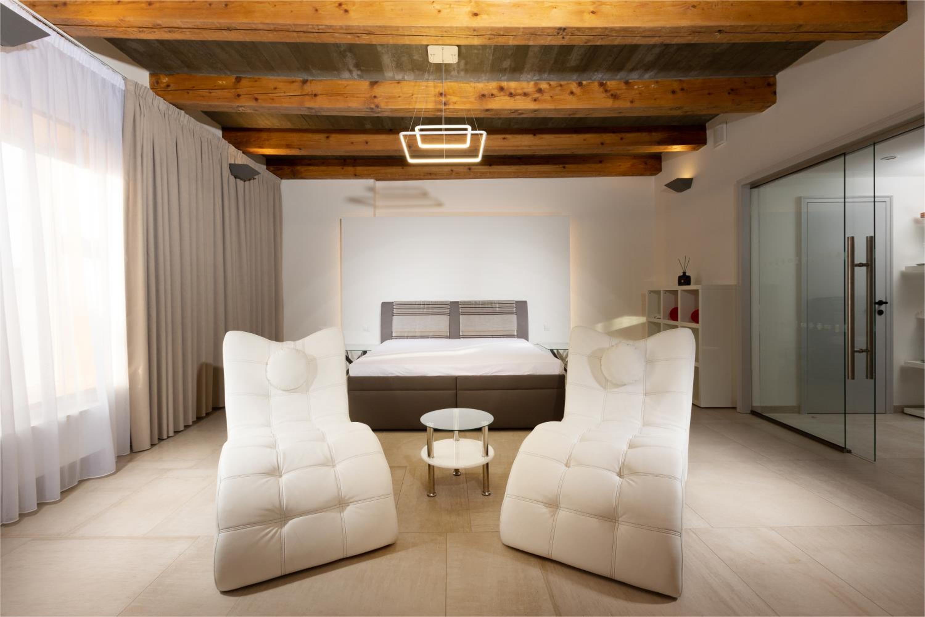Wellness Double Room with Whirlpool and Sauna photo 1