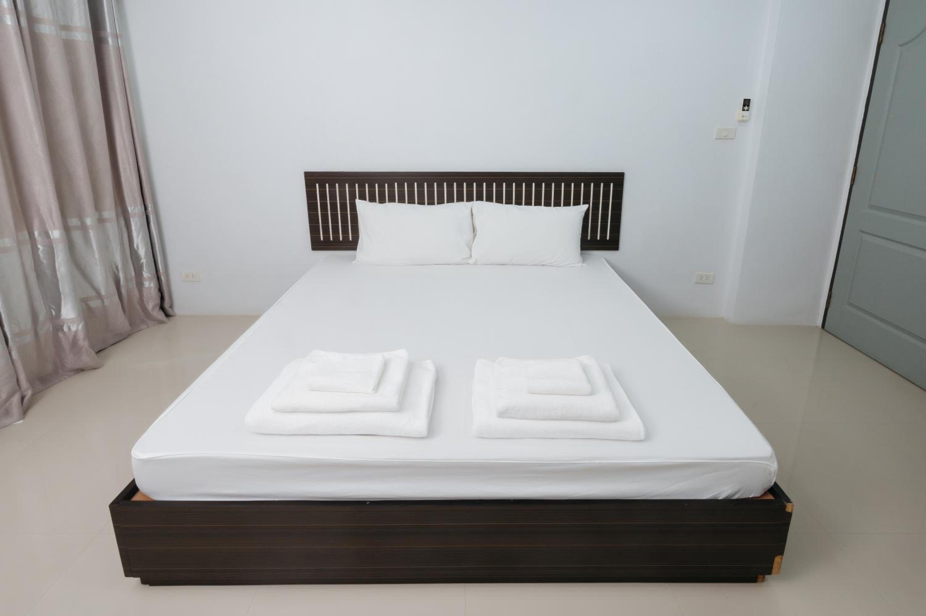 Standard Double Room - Photo 4