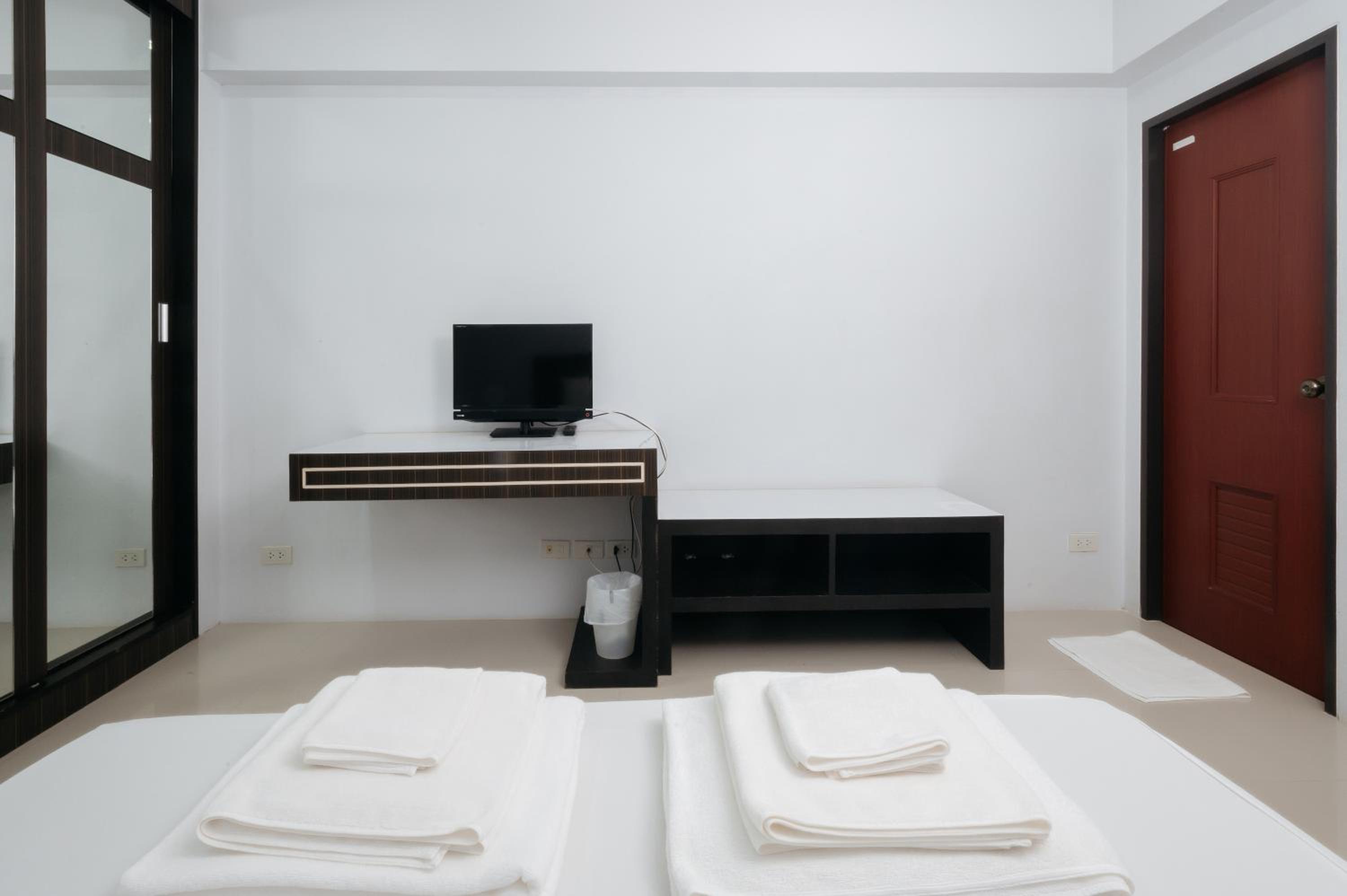 Standard Double Room - Photo 3