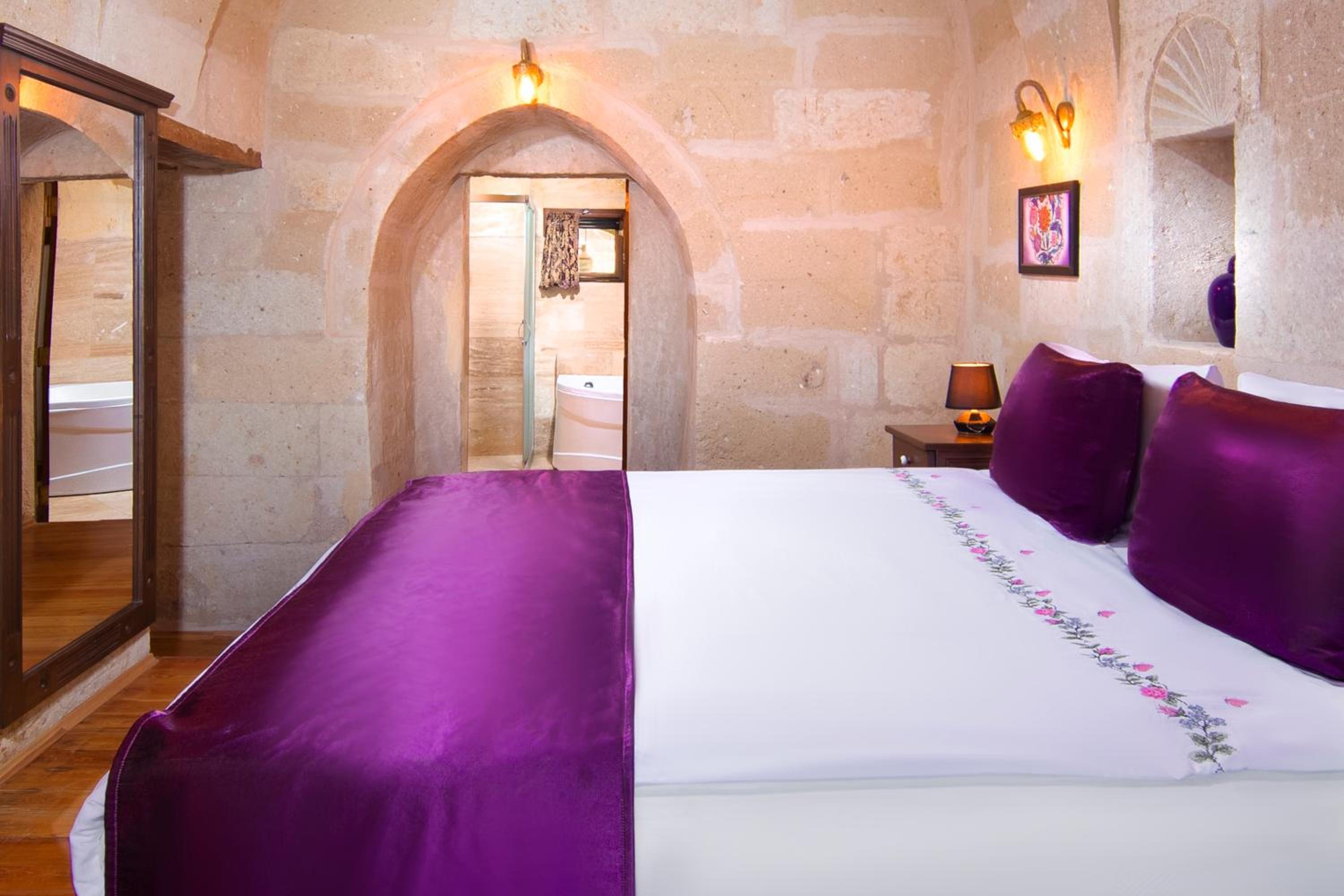 Deluxe Double Room with Castle View - Photo 3