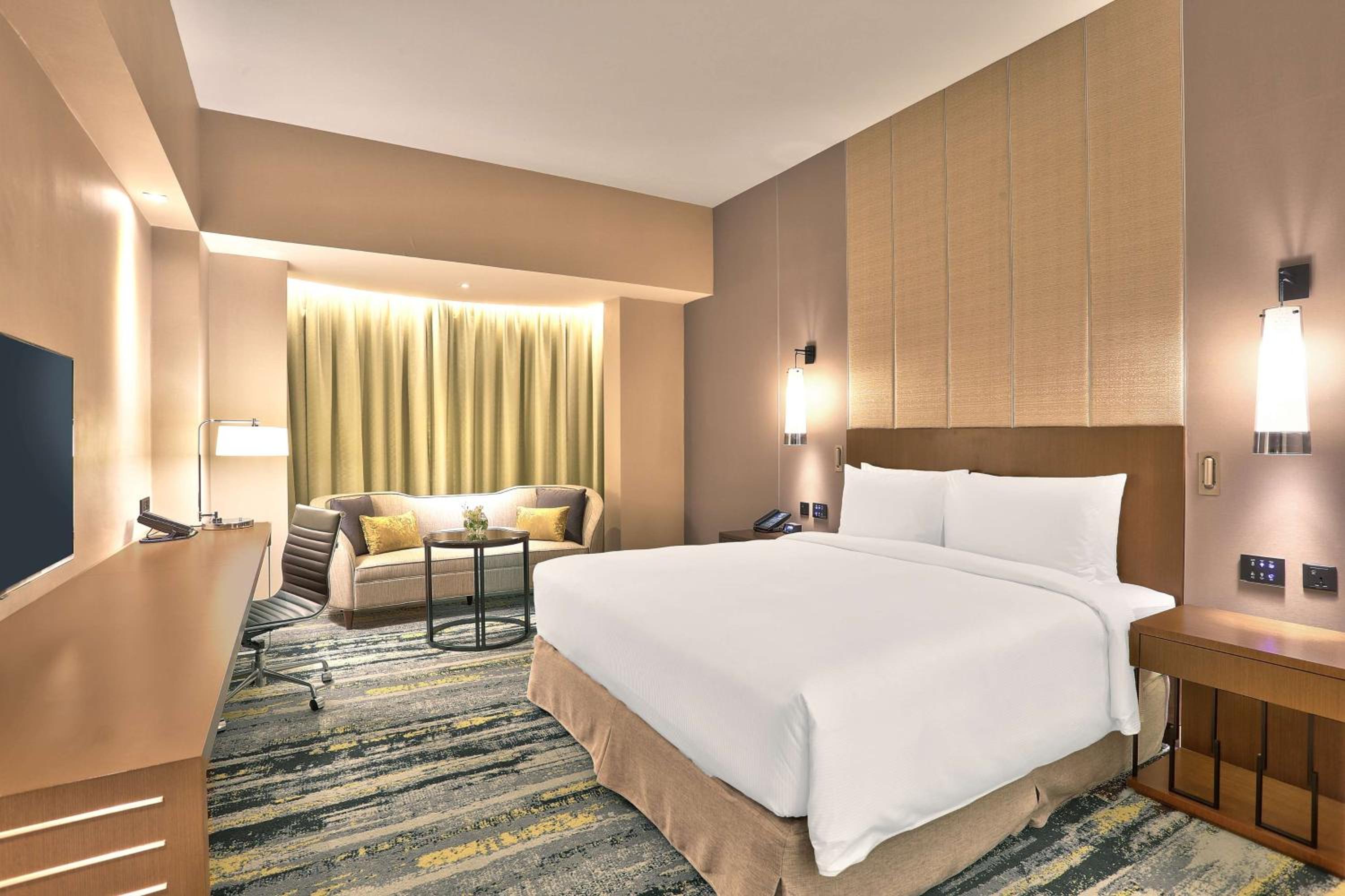 King Guest Room photo 3