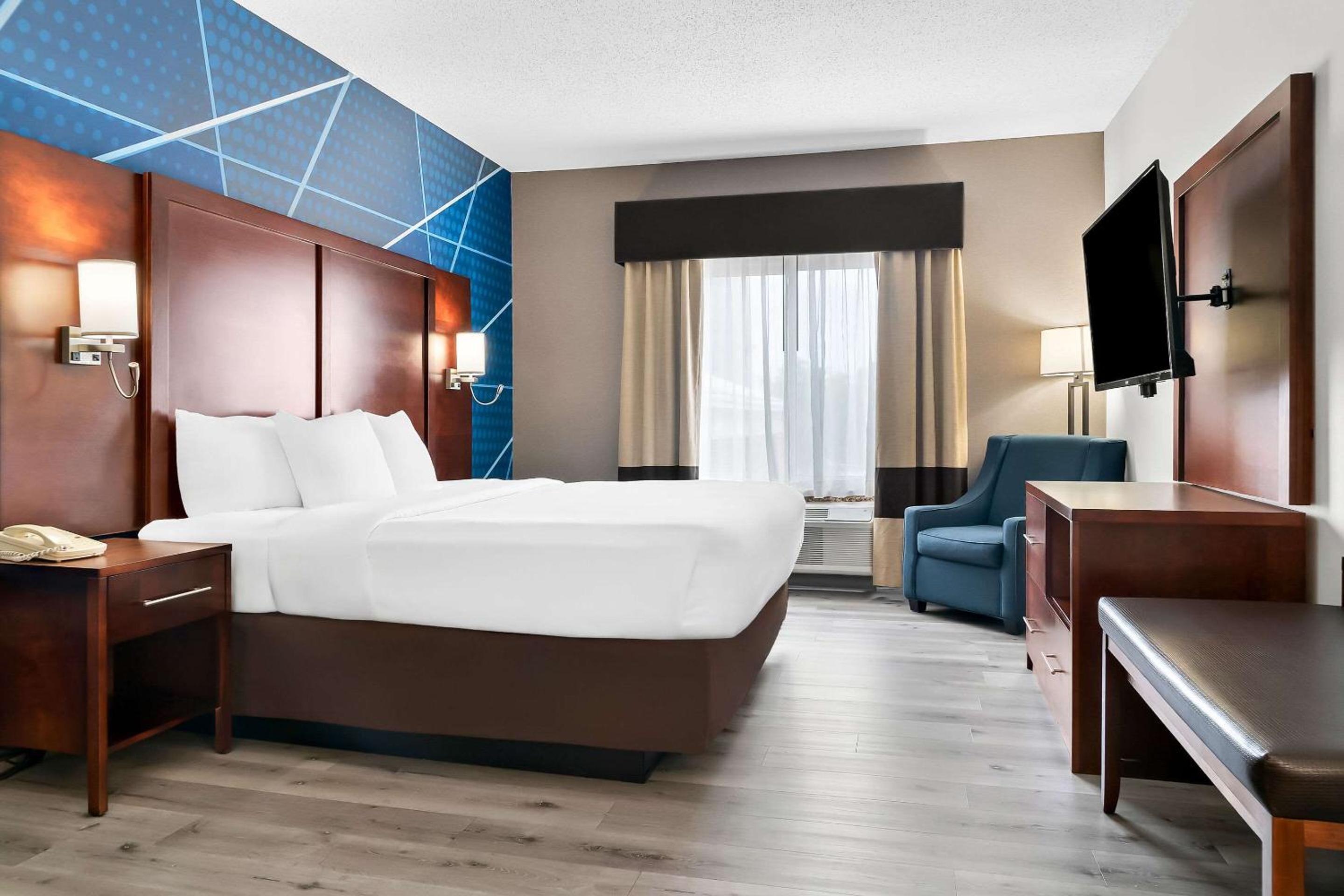 King Suite - Photo 6