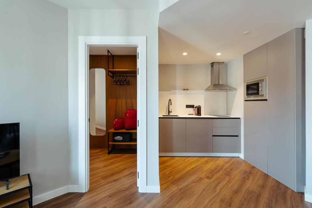 One-Bedroom Standard Apartment