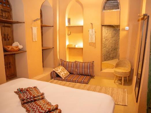 King Suite with Balcony photo 2
