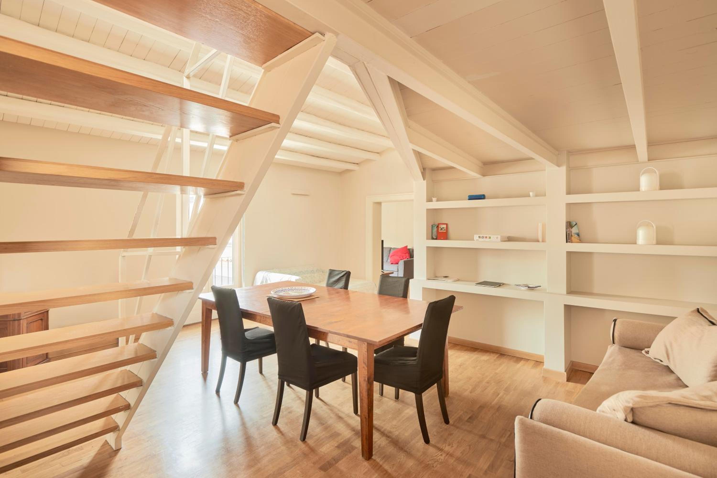 Apartment with Terrace - Photo 2