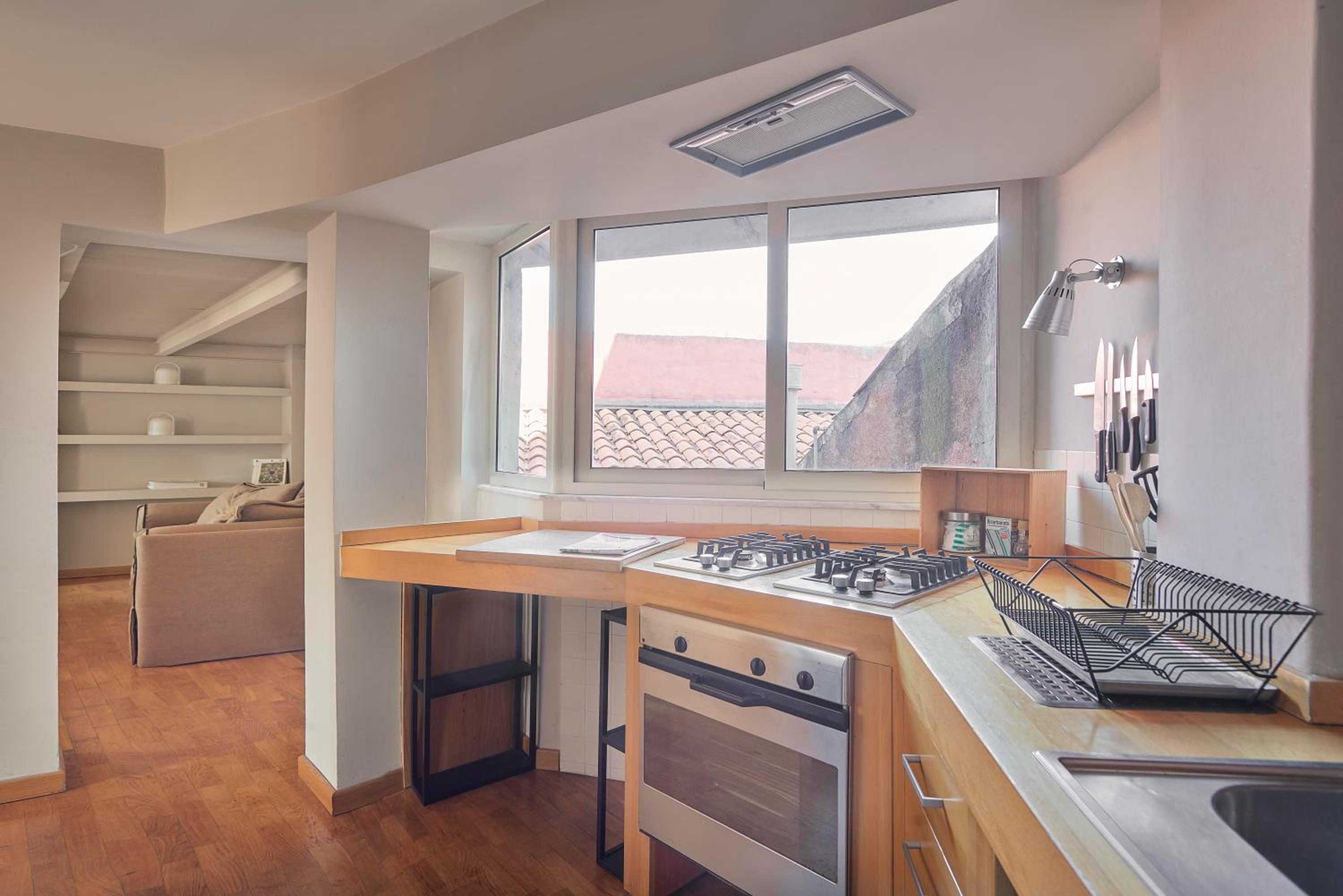 Apartment with Terrace - Photo 3