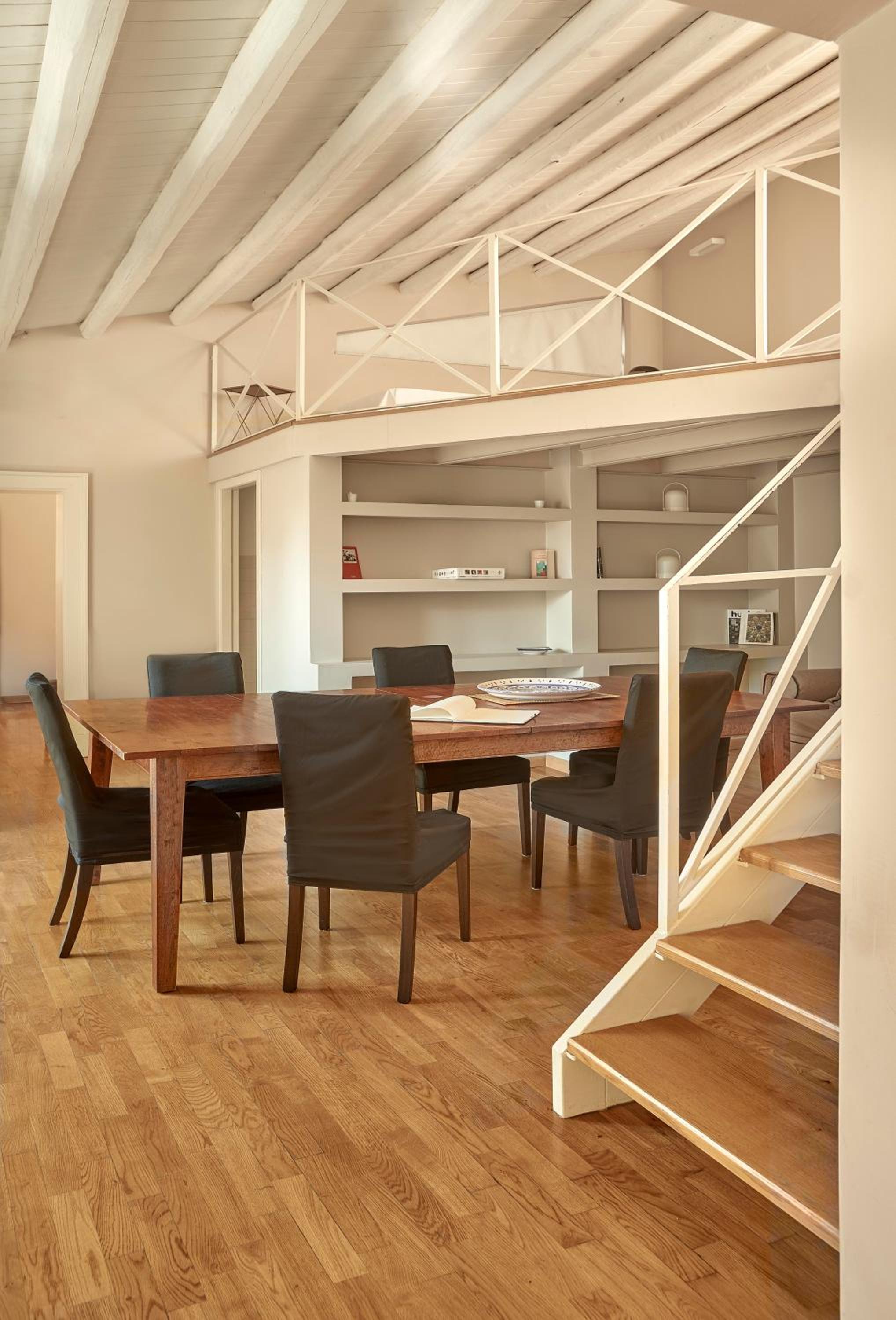 Apartment with Terrace - Photo 14