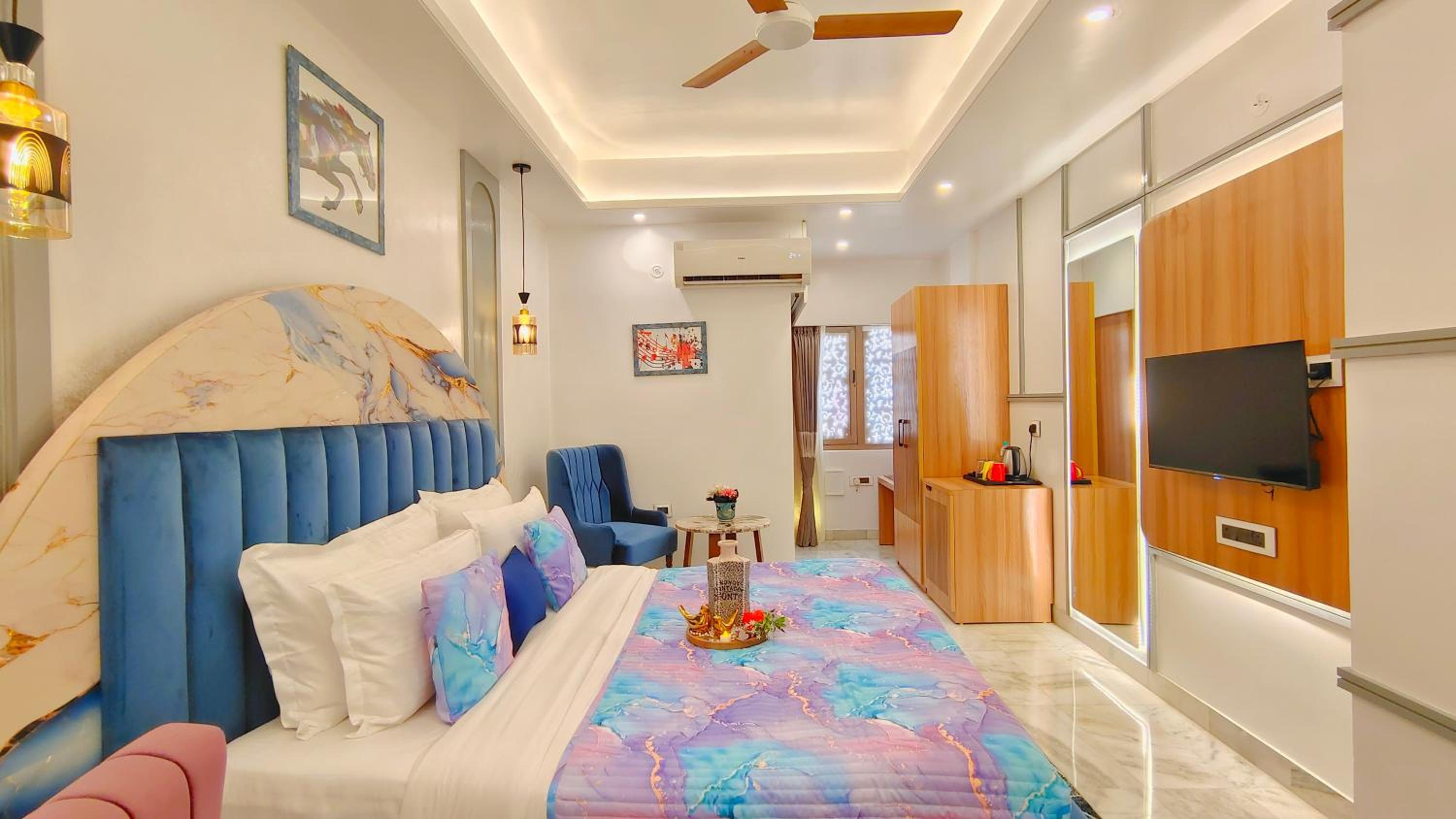 Premium Room with European Style Décor and City View: Enjoy 10% off on - F&B, Spa, car Hire, Complimentary Welcome Drink & Hi-Tea, Candlelight Dinner & Room Decoration Available  - Photo 19