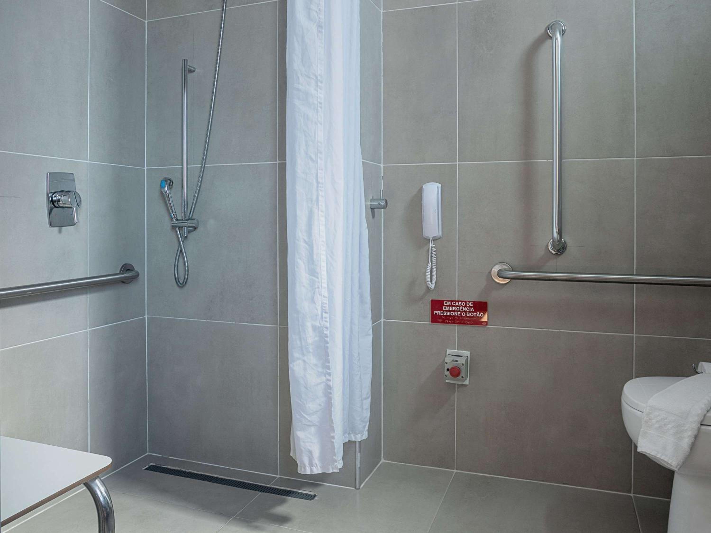 Standard Room - Disability Access - Photo 6