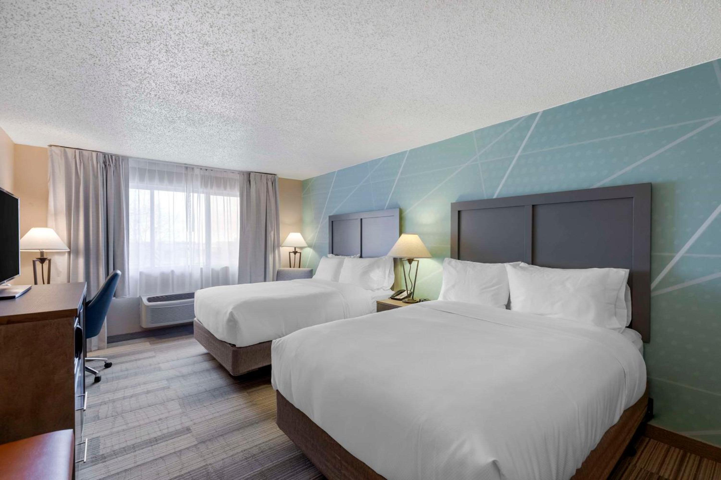 Standard Queen Room with Two Queen Beds - Non Smoking  - Photo 1