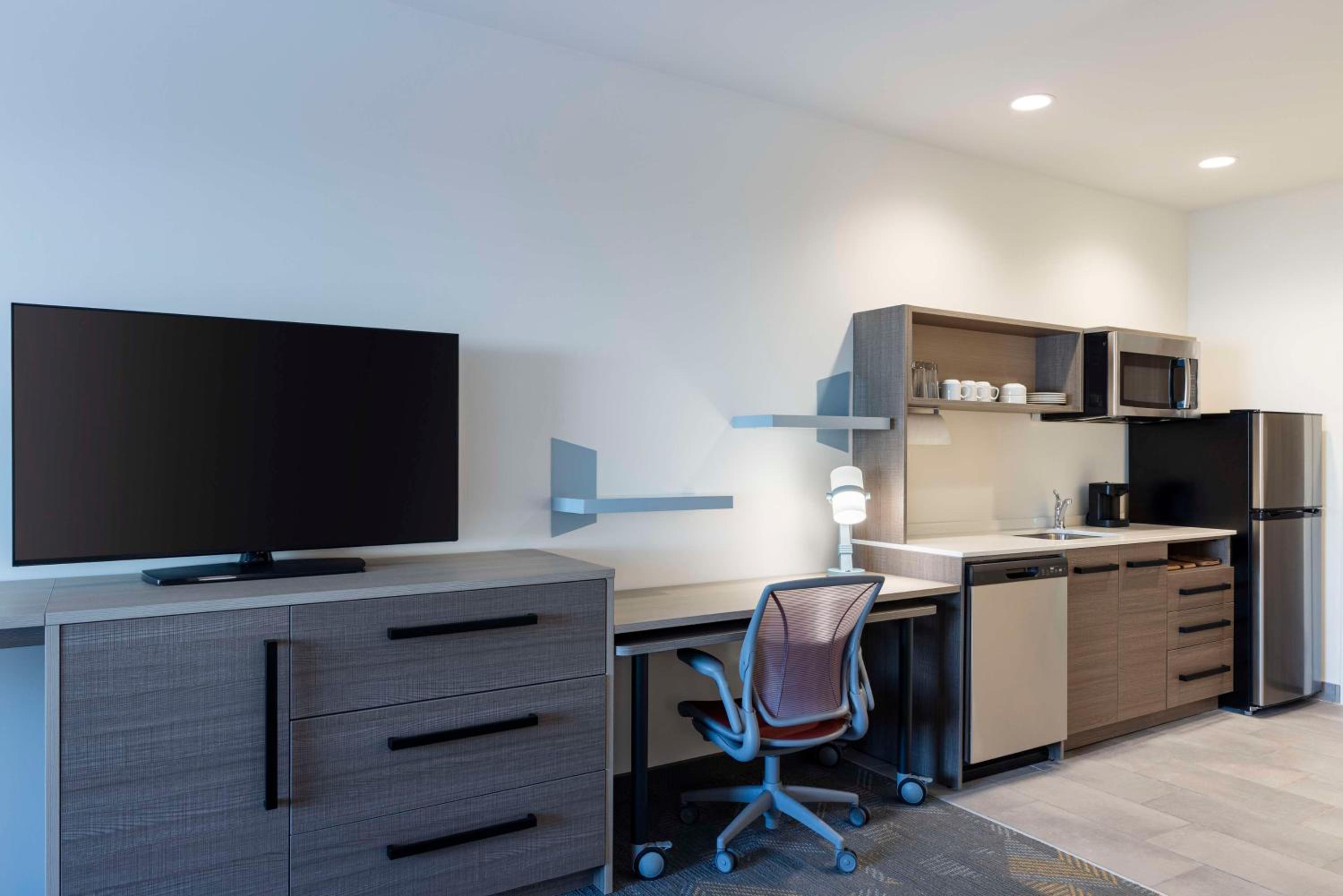 King Studio Suite - Photo 2