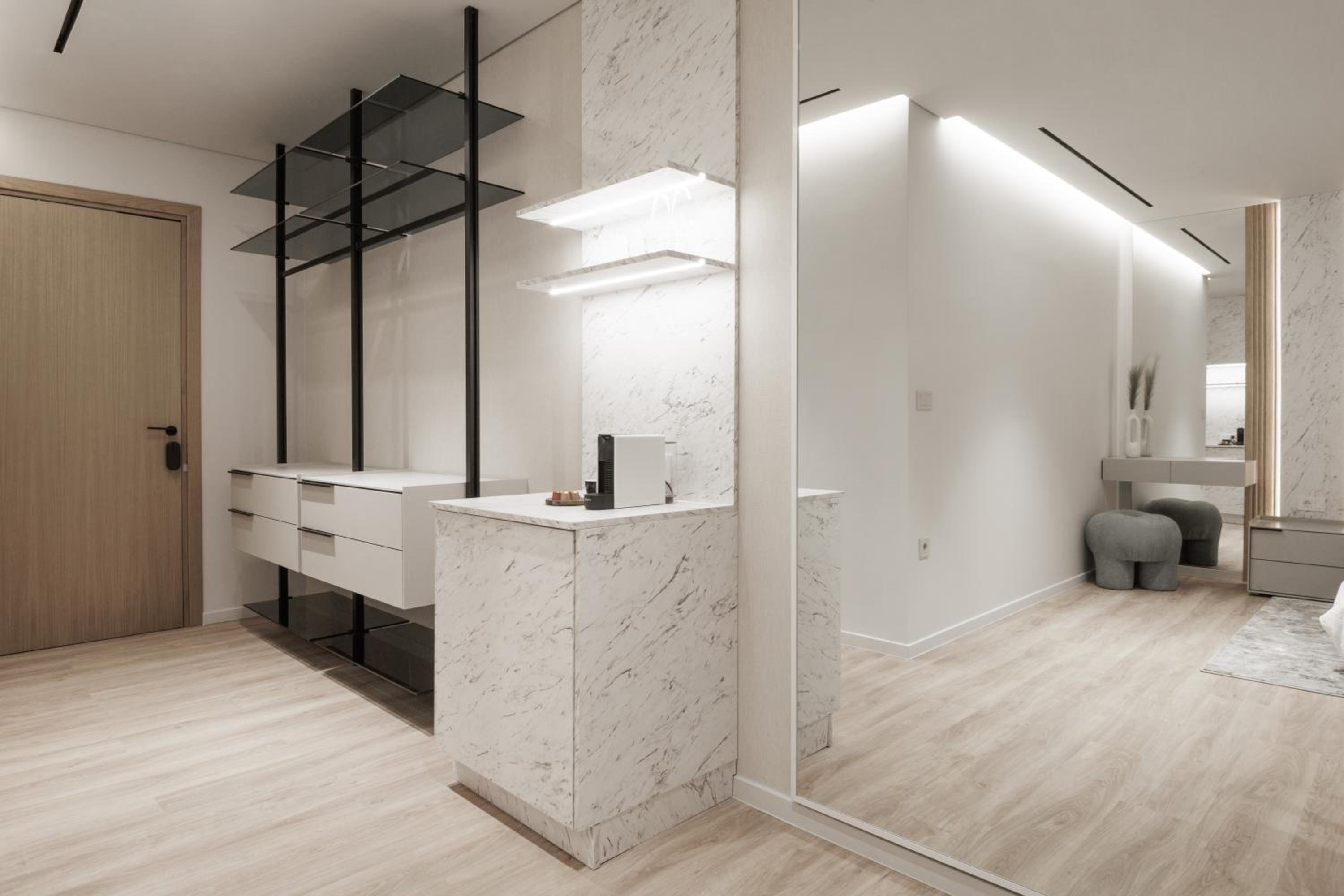 Budget Double Room (No Window) photo 2