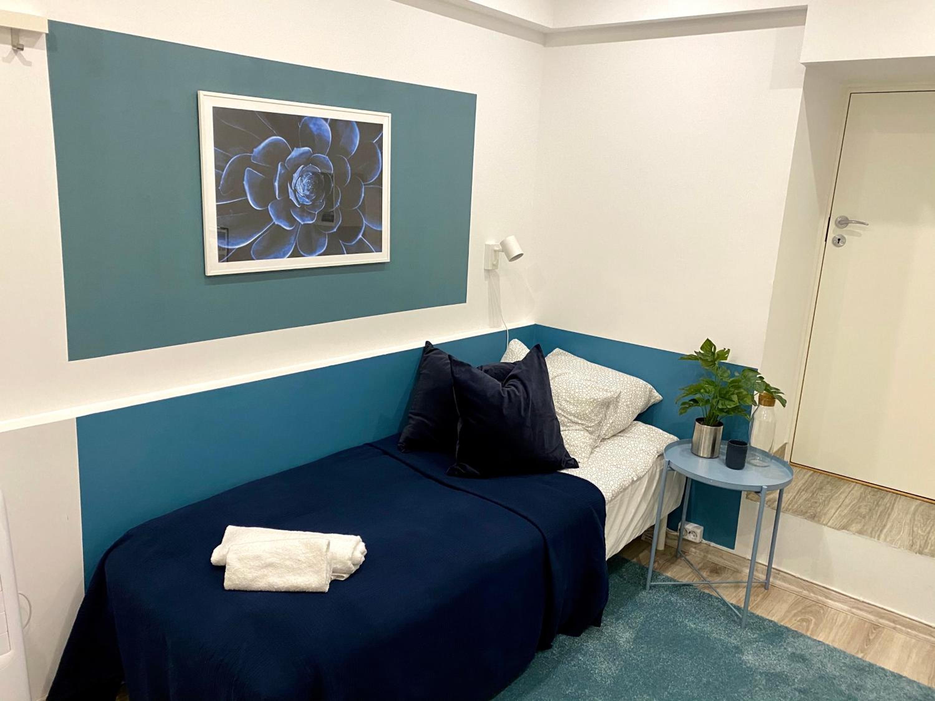 Standard Single Room with Shared Bathroom