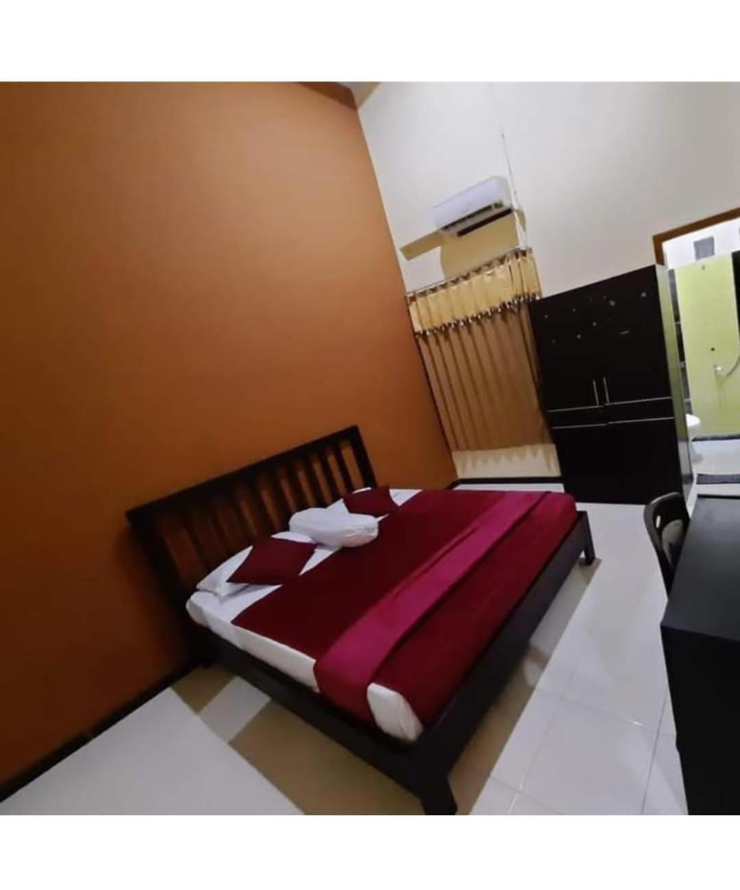 Double Room With Private Bathroom photo 1