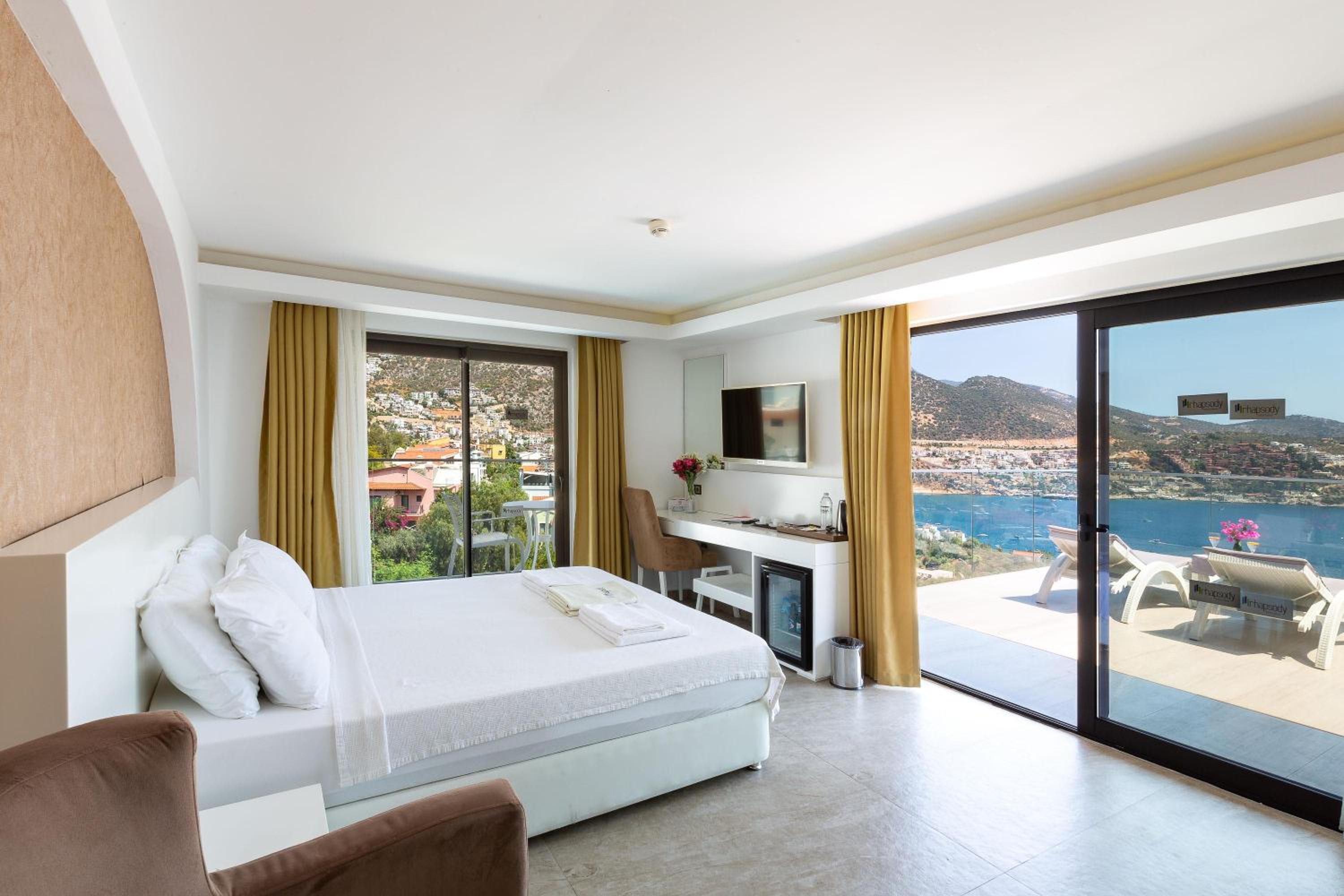 Junior Suite with Private Pool photo 2