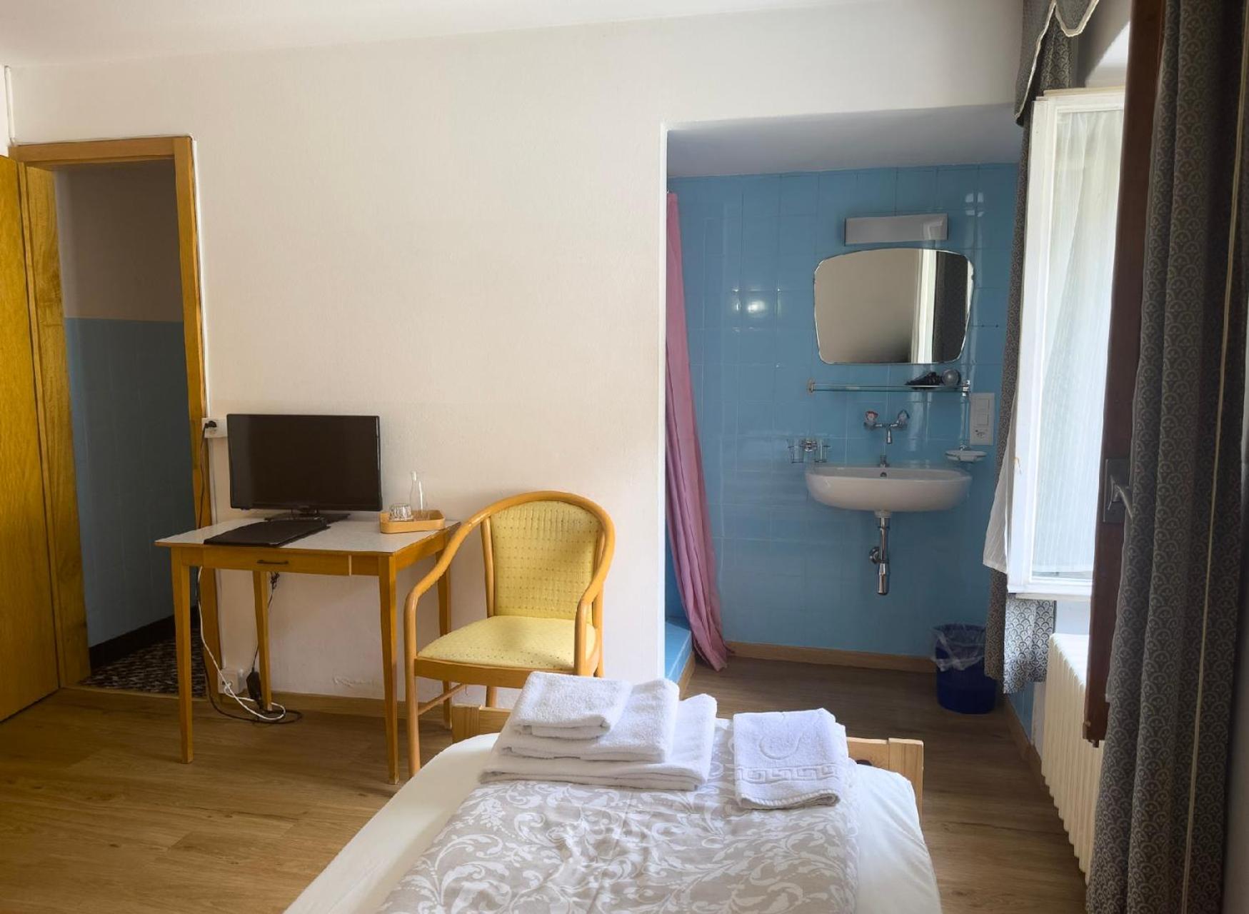 Single Room photo 2