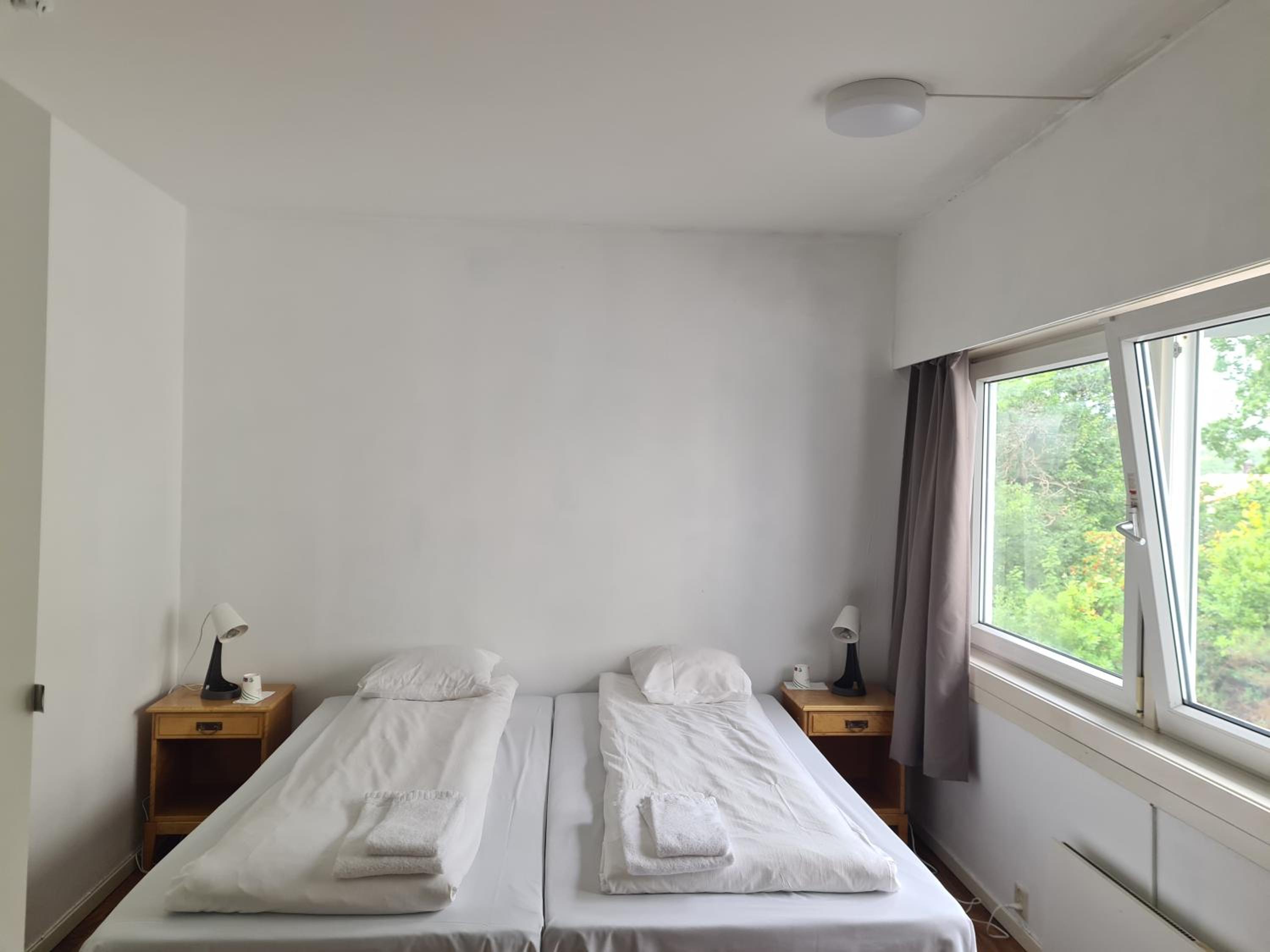 Double Room - Photo 5