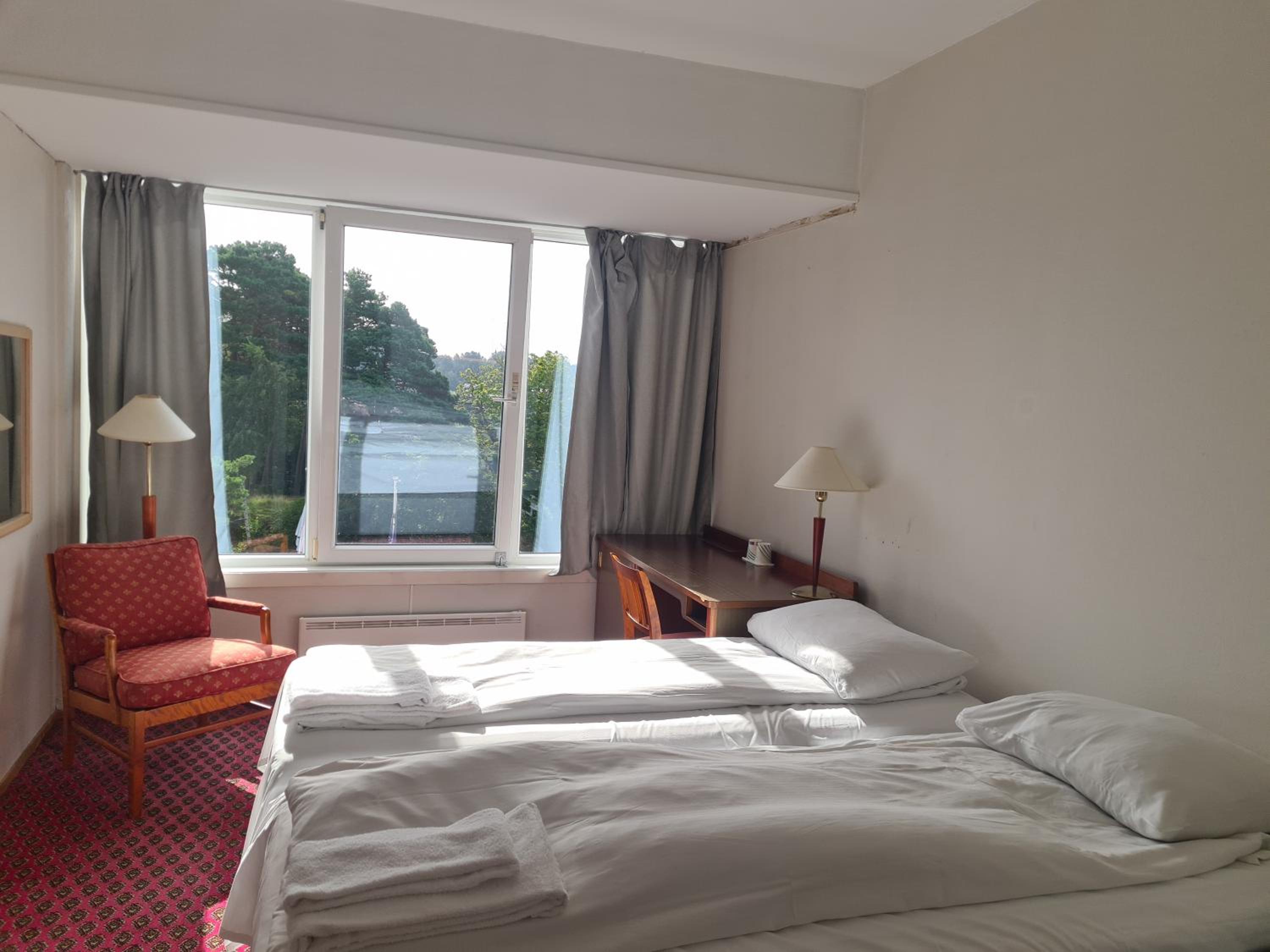 Double Room - Photo 2
