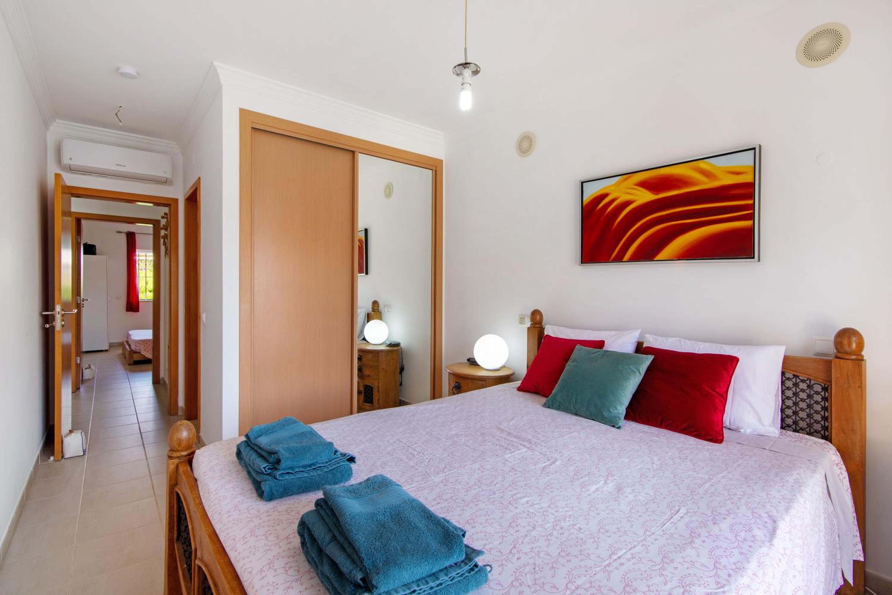 Two-Bedroom Deluxe Apartment with Balcony photo 2
