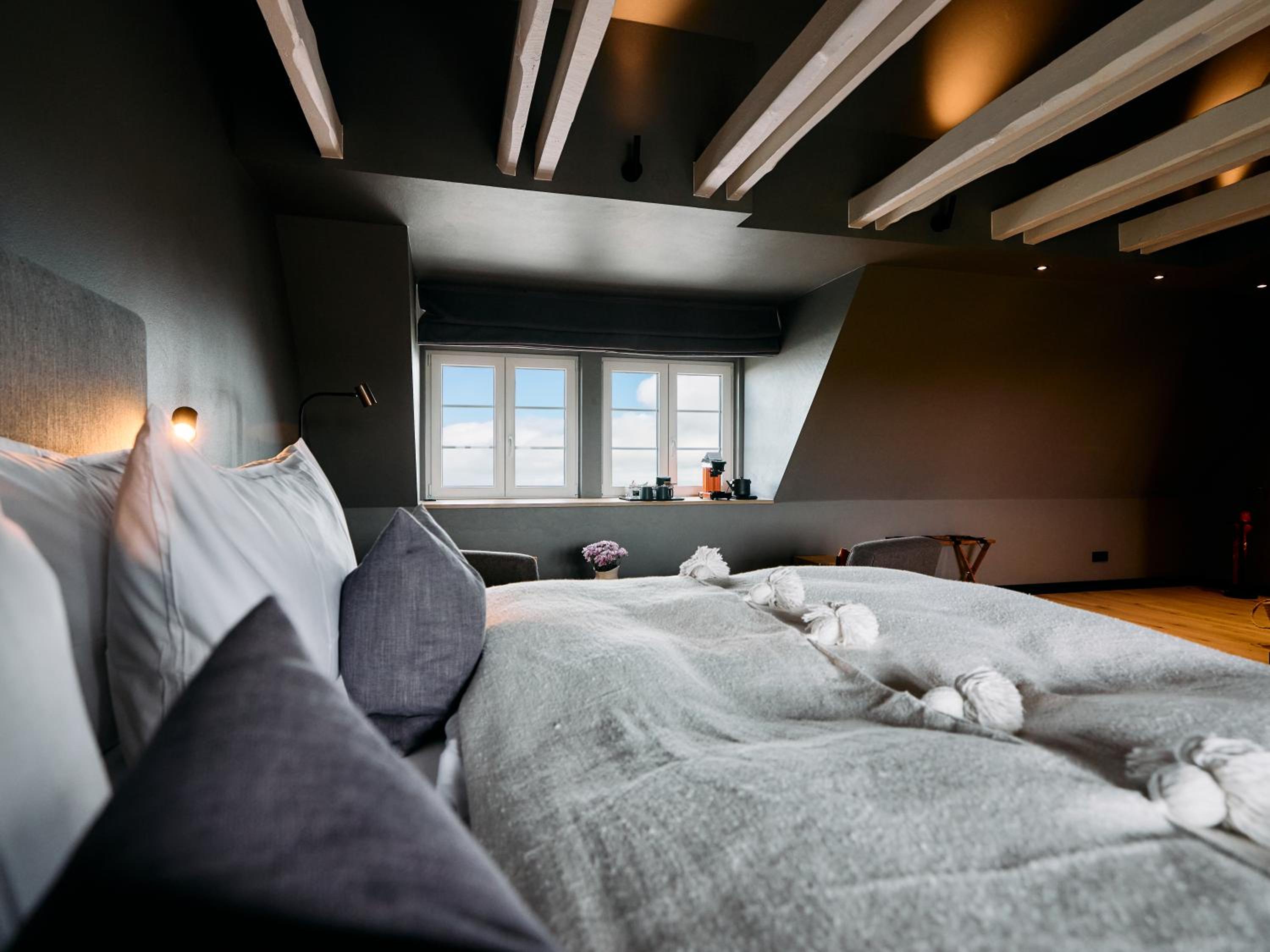 Deluxe Double Room with Balcony and Sea View