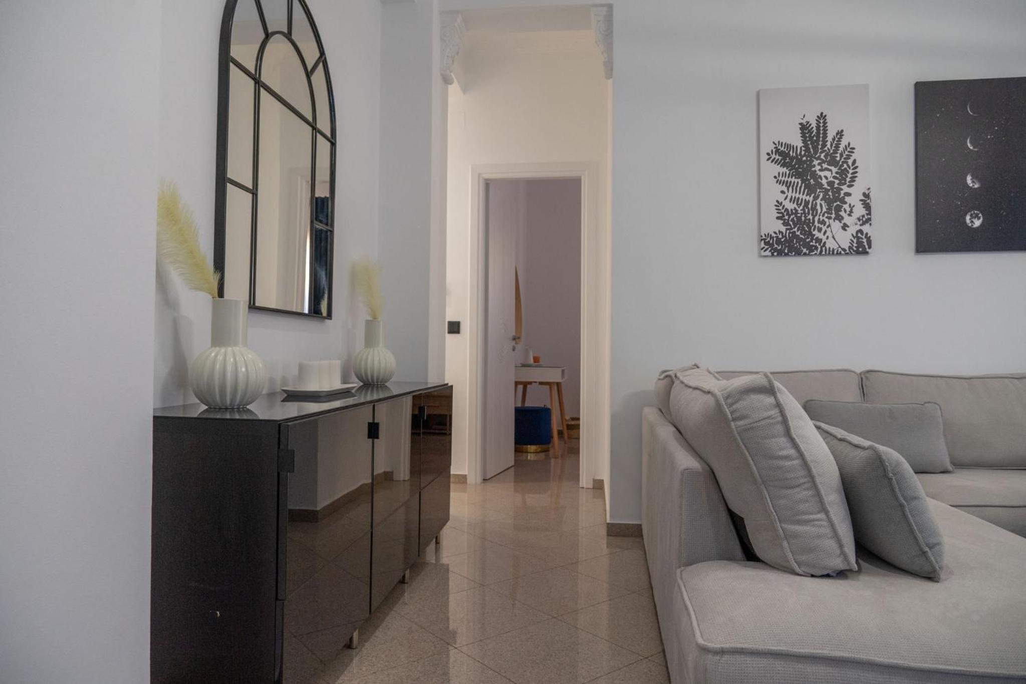 Two-Bedroom House photo 3