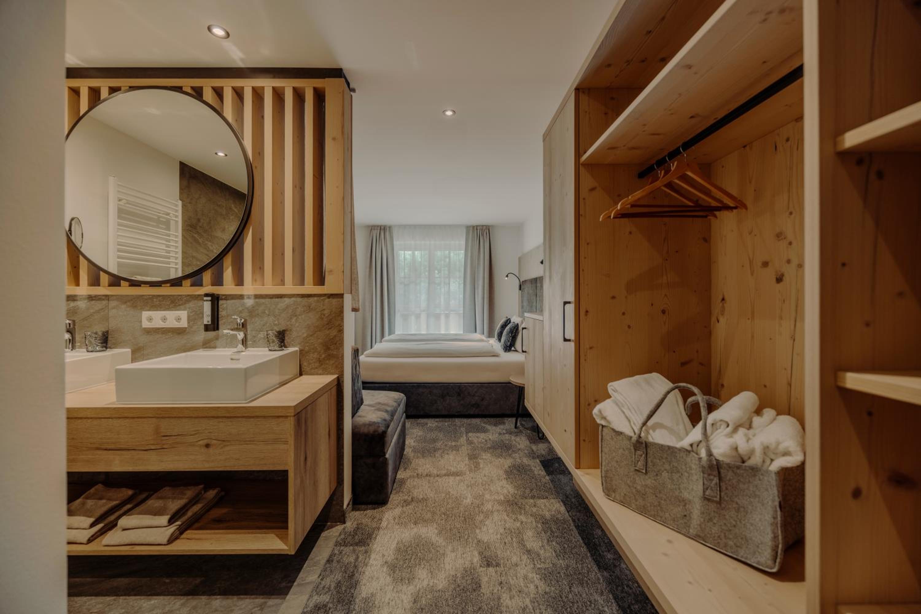 Superior Double Room - Main Building - Photo 3