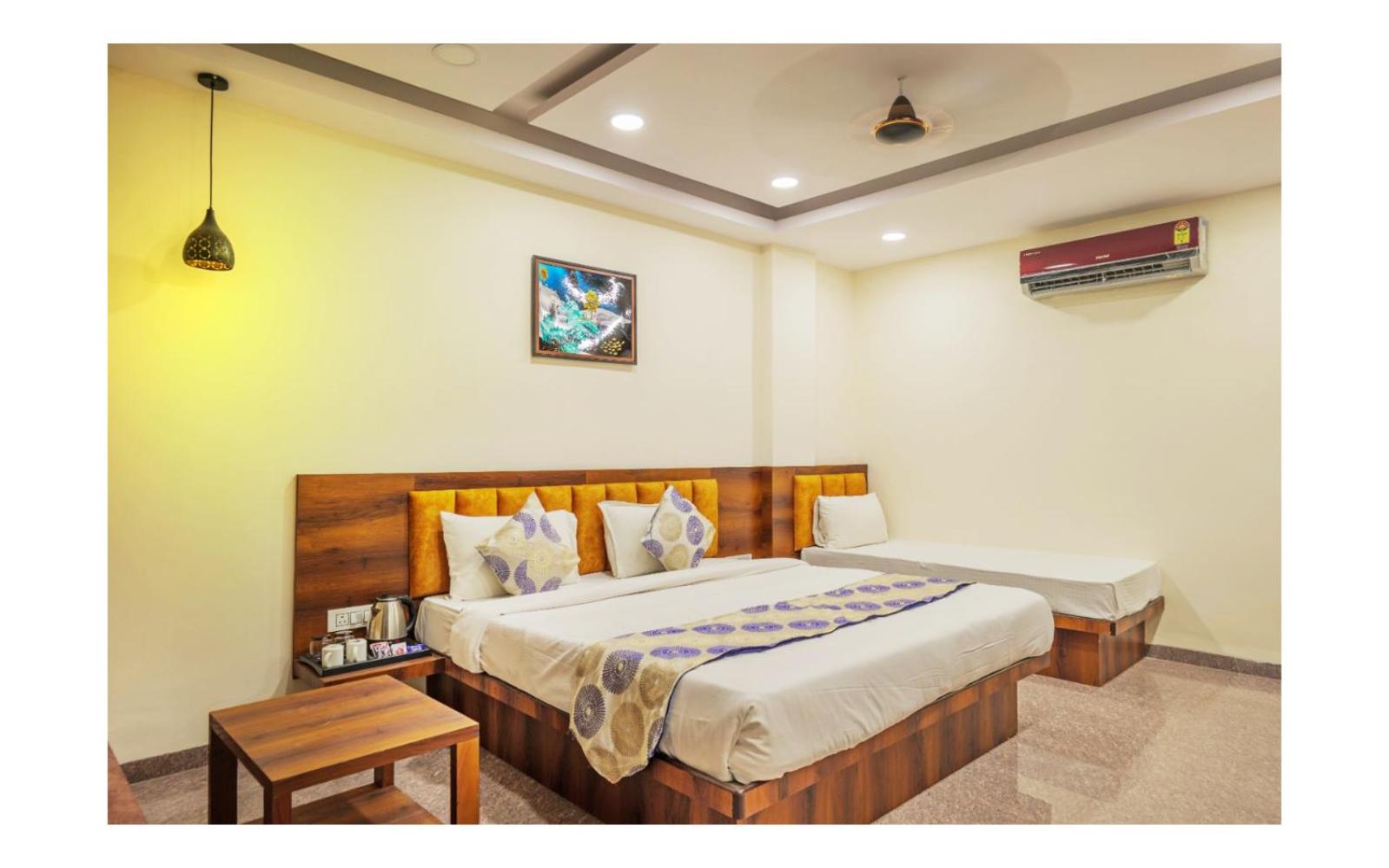 Family Suite with Balcony photo 2
