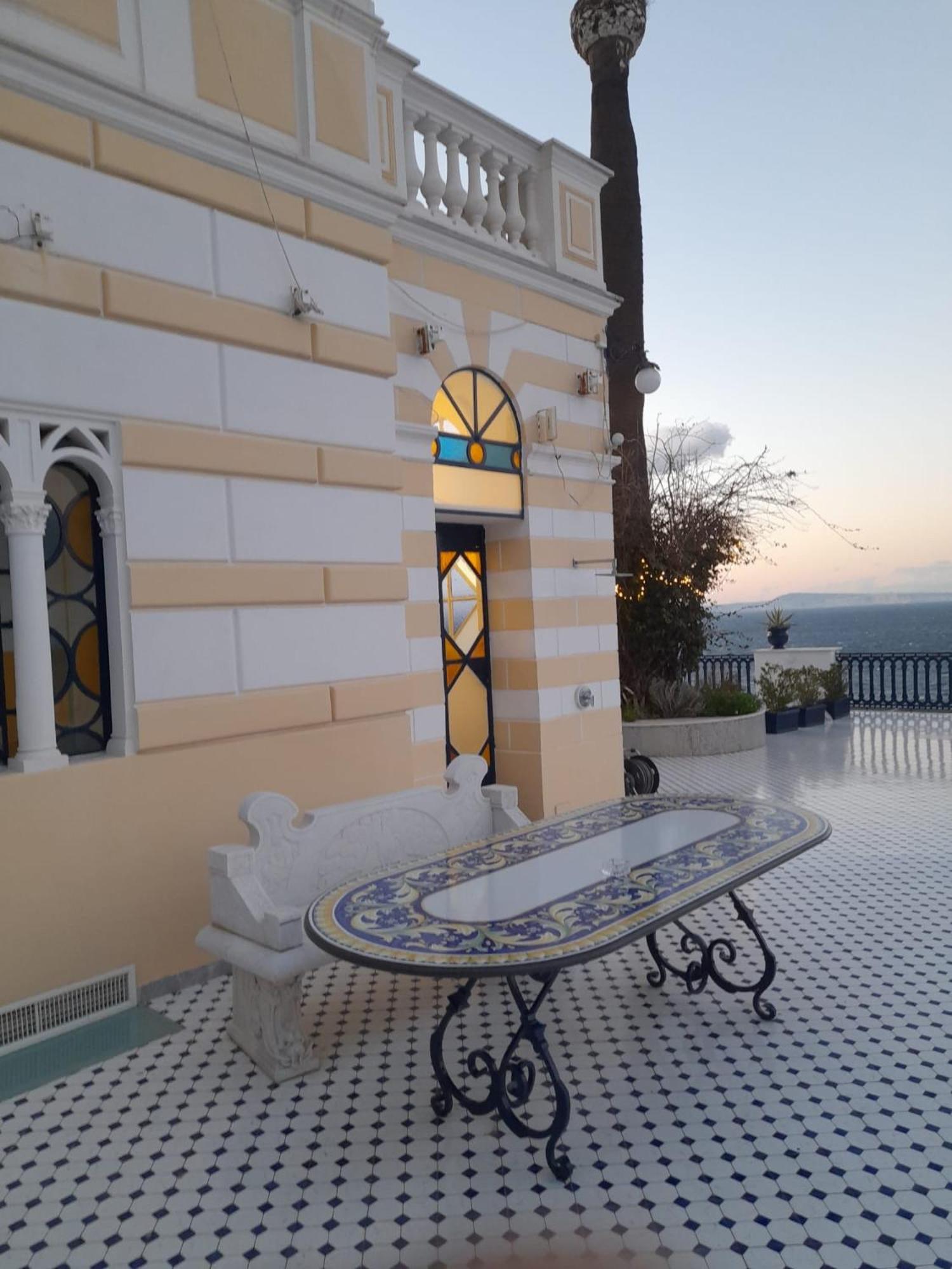 Junior Suite with Sea View - Photo 2