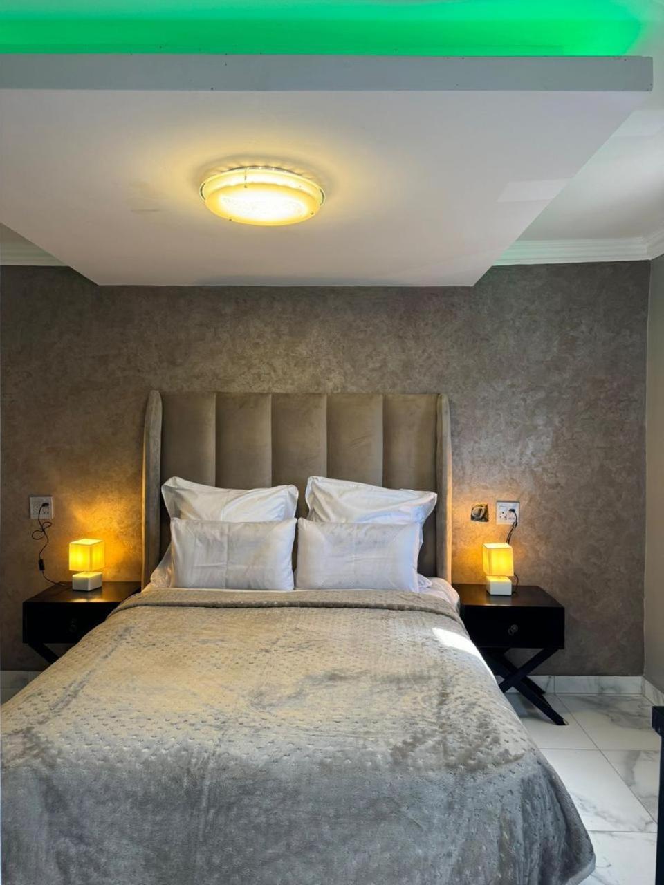 Double Room with Private Bathroom photo 1